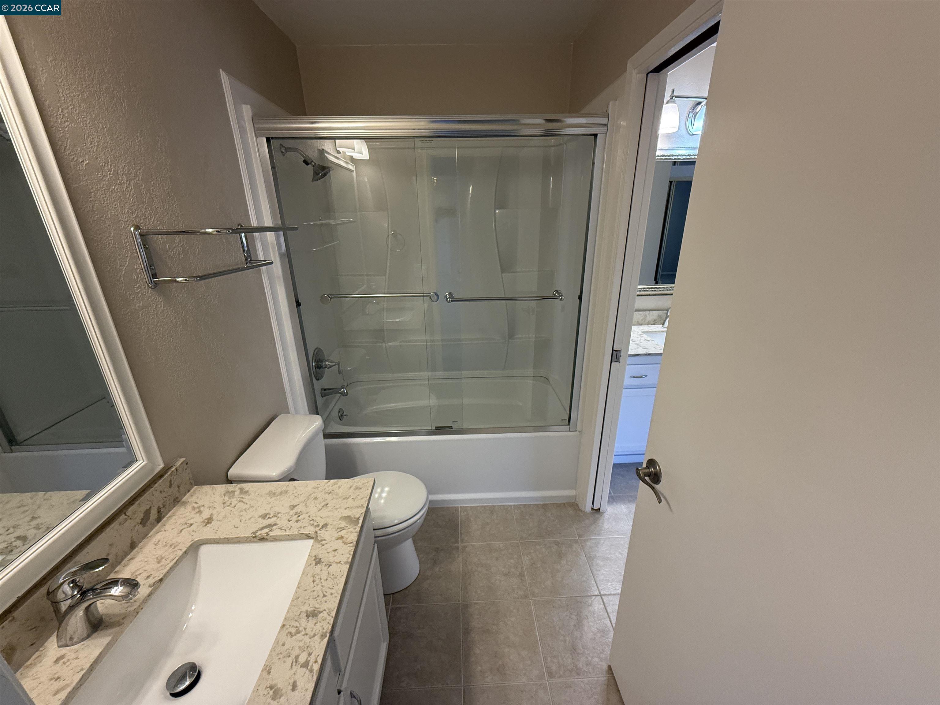 Photo #33: 41120615 Listing: Photo #33