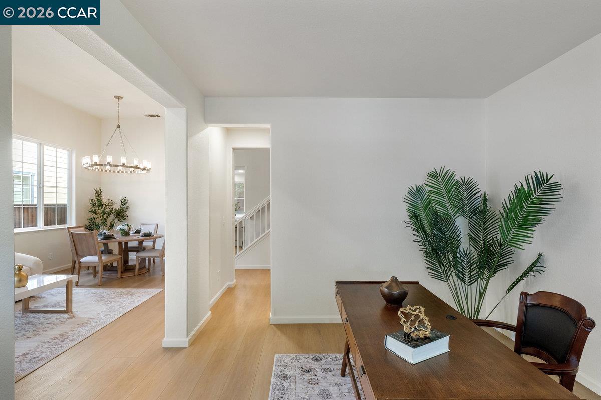 Detail Gallery Image 18 of 40 For 230 Wisteria Ln, Tracy,  CA 95377 - 4 Beds | 3 Baths