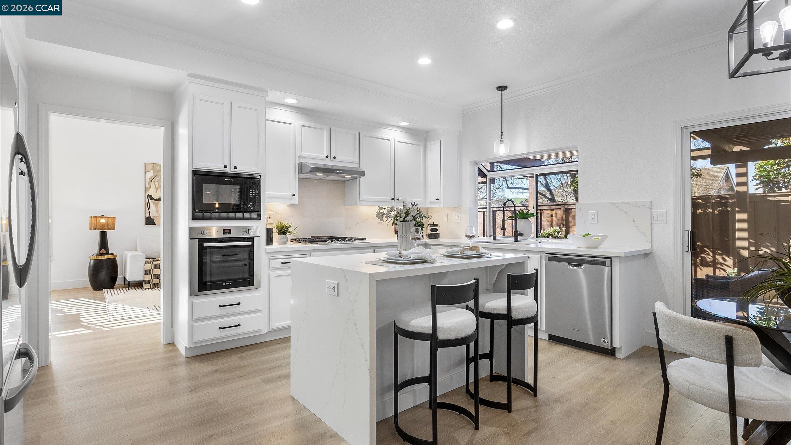 Detail Gallery Image 25 of 56 For 200 Promenade Ln, Danville,  CA 94506 - 3 Beds | 3 Baths