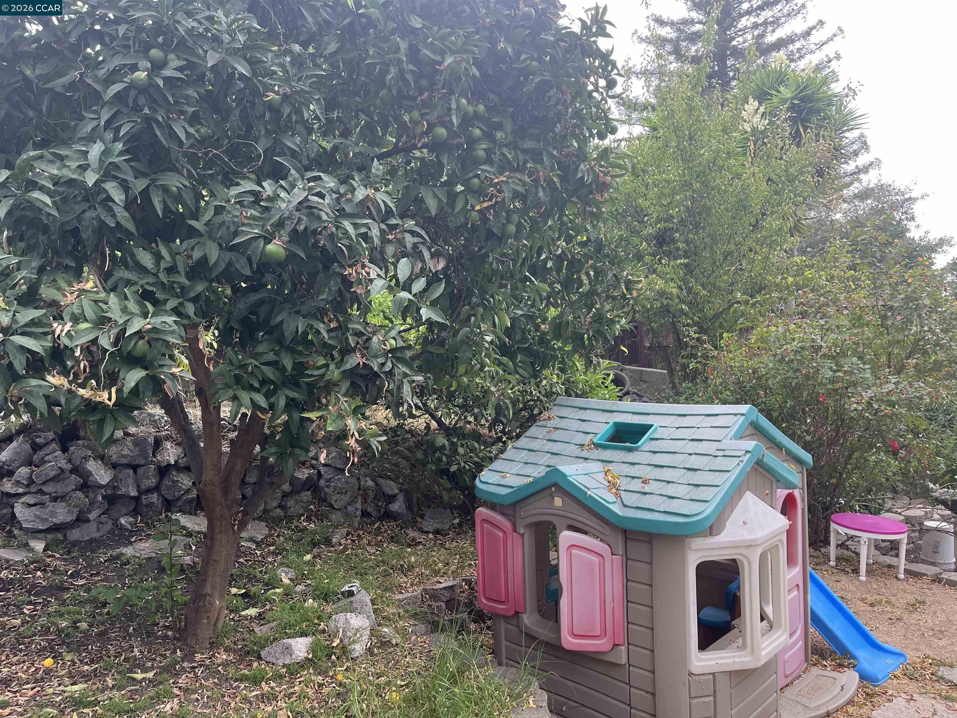 Detail Gallery Image 6 of 6 For 201 Lake Ave, Rodeo,  CA 94572 - 2 Beds | 1 Baths