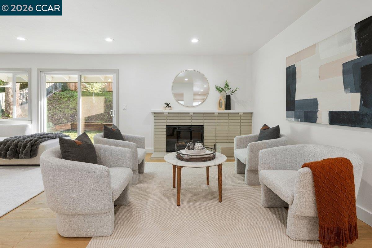 Detail Gallery Image 2 of 39 For 2252 Granite Ct, Alamo,  CA 94507 - 4 Beds | 2 Baths