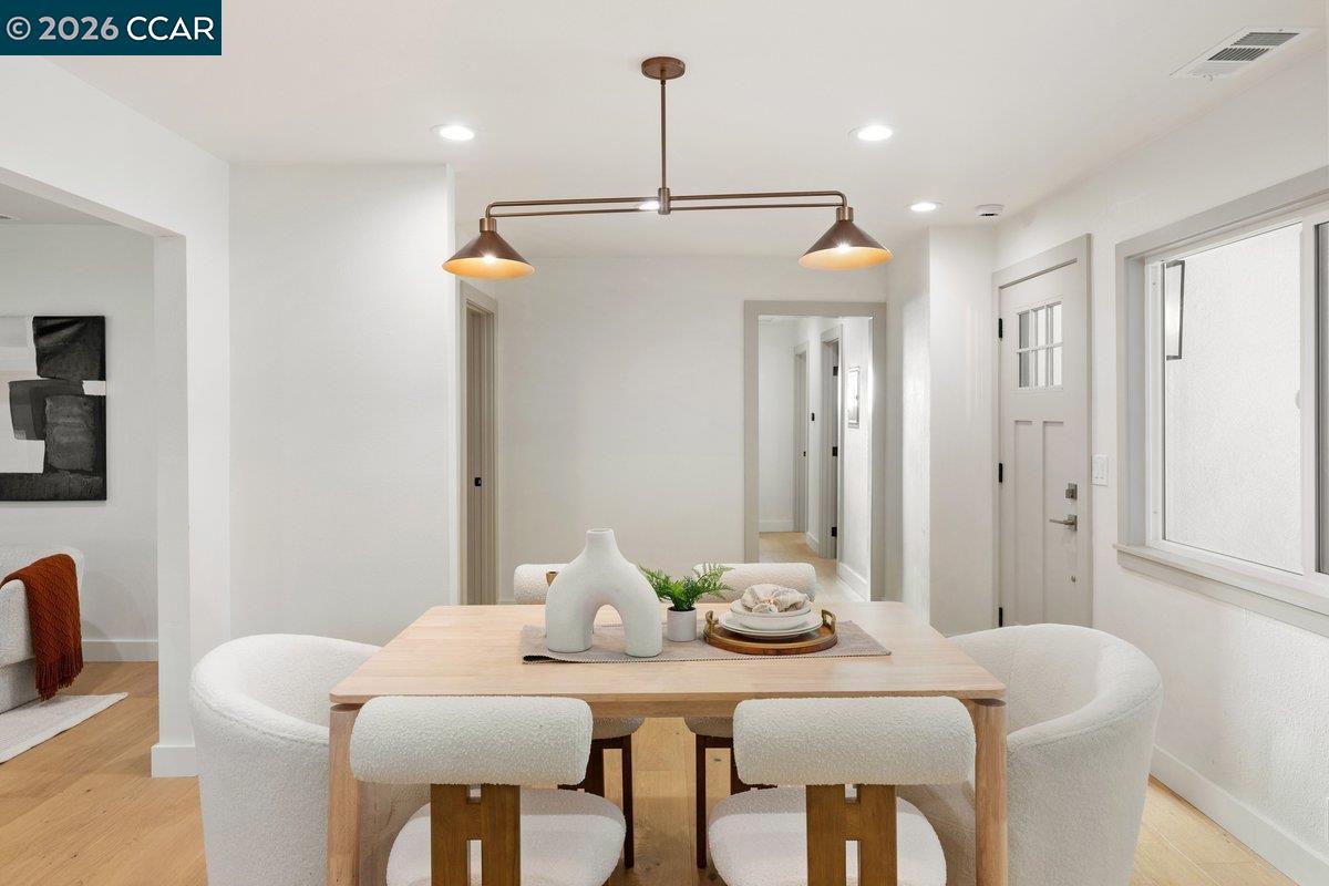 Detail Gallery Image 14 of 39 For 2252 Granite Ct, Alamo,  CA 94507 - 4 Beds | 2 Baths