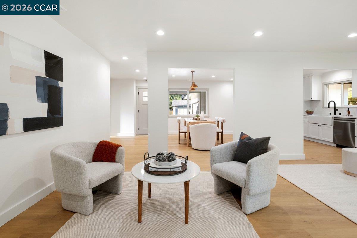 Detail Gallery Image 3 of 39 For 2252 Granite Ct, Alamo,  CA 94507 - 4 Beds | 2 Baths