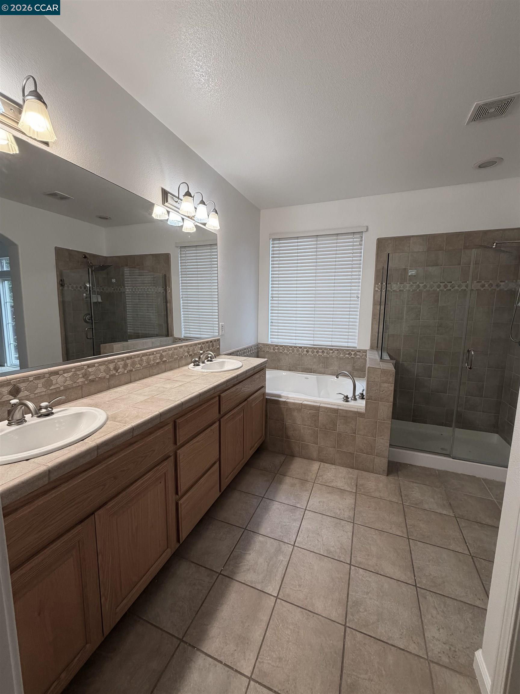 Detail Gallery Image 38 of 39 For 350 Caroni St, Walnut Creek,  CA 94597 - 4 Beds | 3 Baths