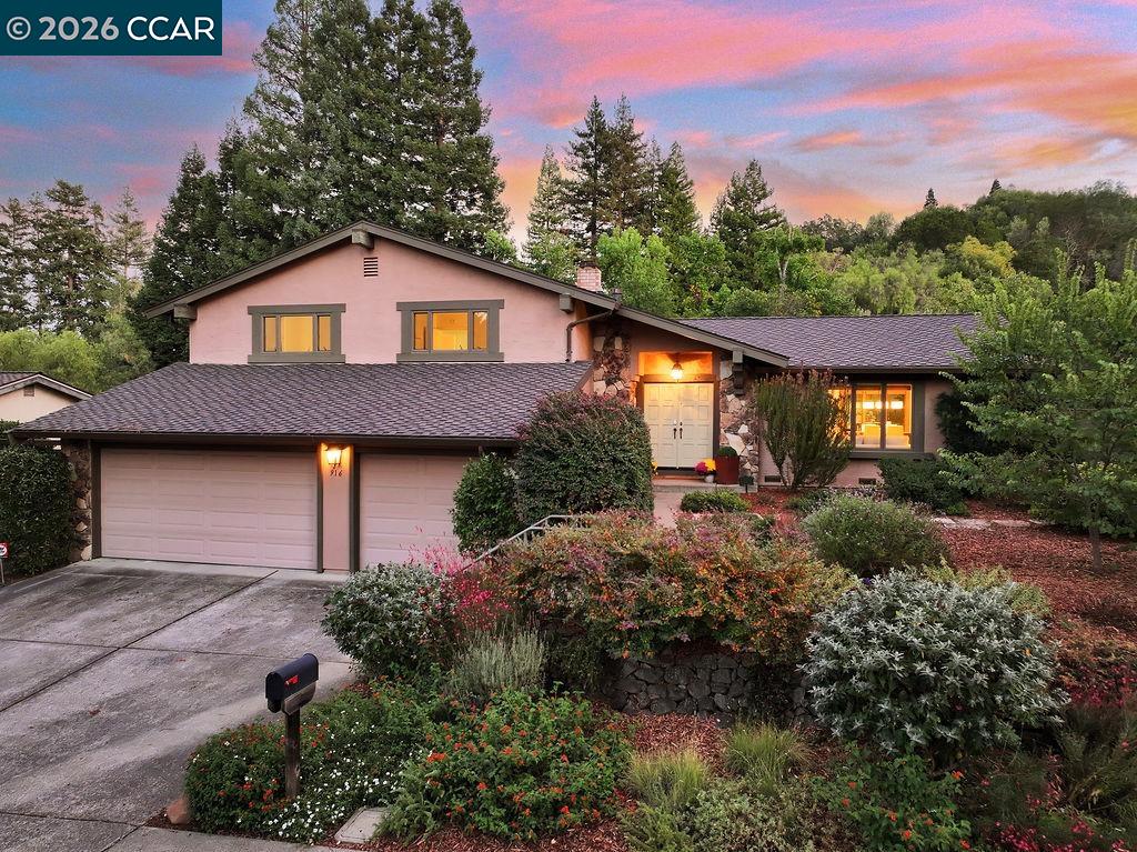 Detail Gallery Image 2 of 53 For 916 Calle Verde, Martinez,  CA 94553-5910 - 4 Beds | 3 Baths