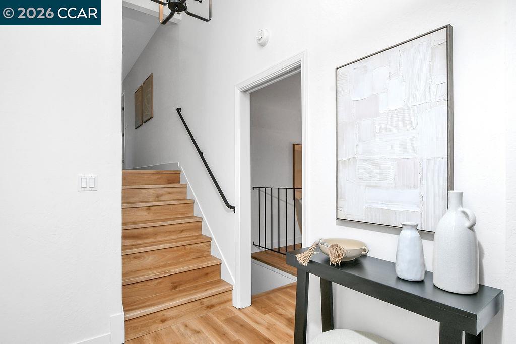 Detail Gallery Image 17 of 53 For 916 Calle Verde, Martinez,  CA 94553-5910 - 4 Beds | 3 Baths