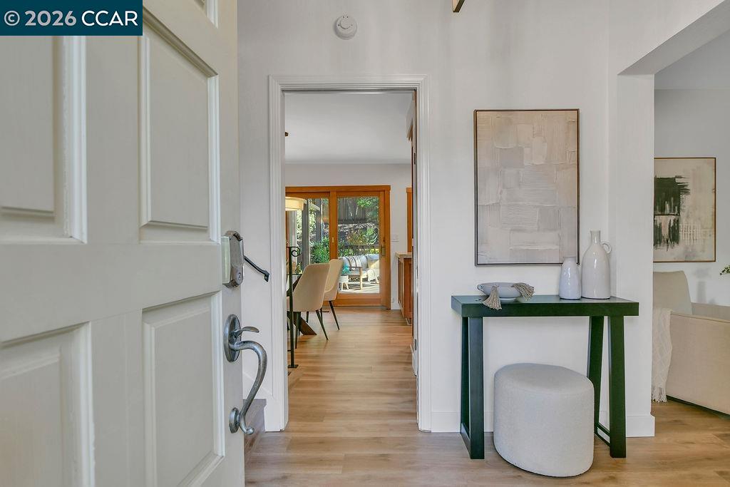 Detail Gallery Image 4 of 53 For 916 Calle Verde, Martinez,  CA 94553-5910 - 4 Beds | 3 Baths