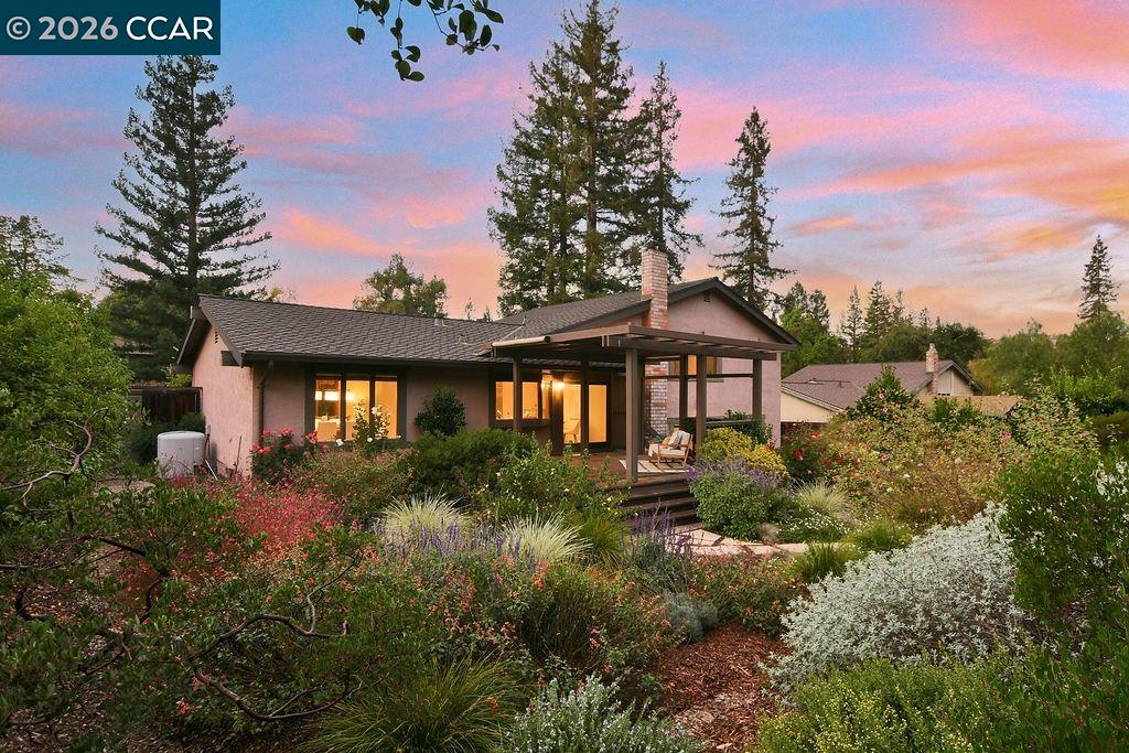 Detail Gallery Image 32 of 53 For 916 Calle Verde, Martinez,  CA 94553-5910 - 4 Beds | 3 Baths