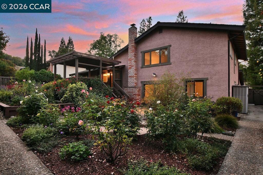 Detail Gallery Image 35 of 53 For 916 Calle Verde, Martinez,  CA 94553-5910 - 4 Beds | 3 Baths