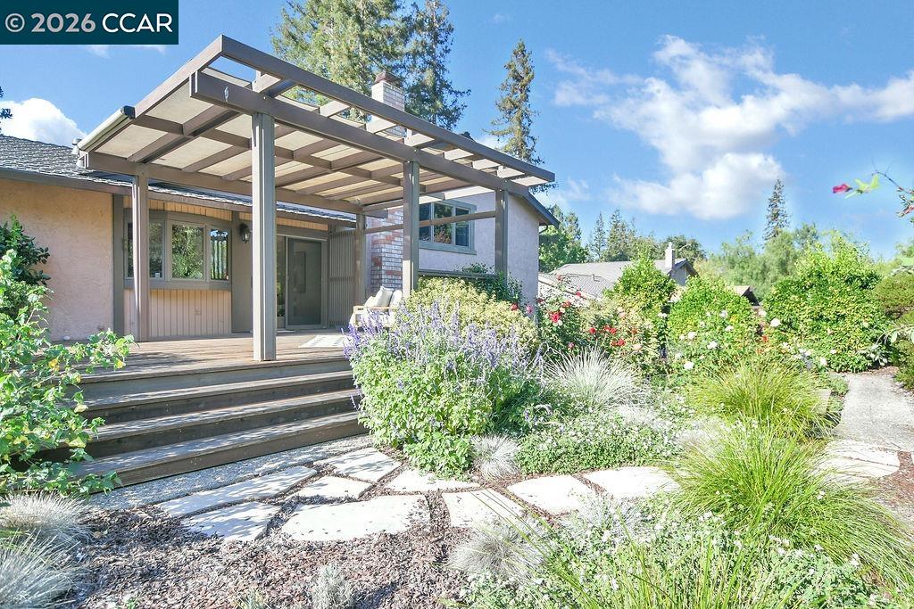 Detail Gallery Image 36 of 53 For 916 Calle Verde, Martinez,  CA 94553-5910 - 4 Beds | 3 Baths