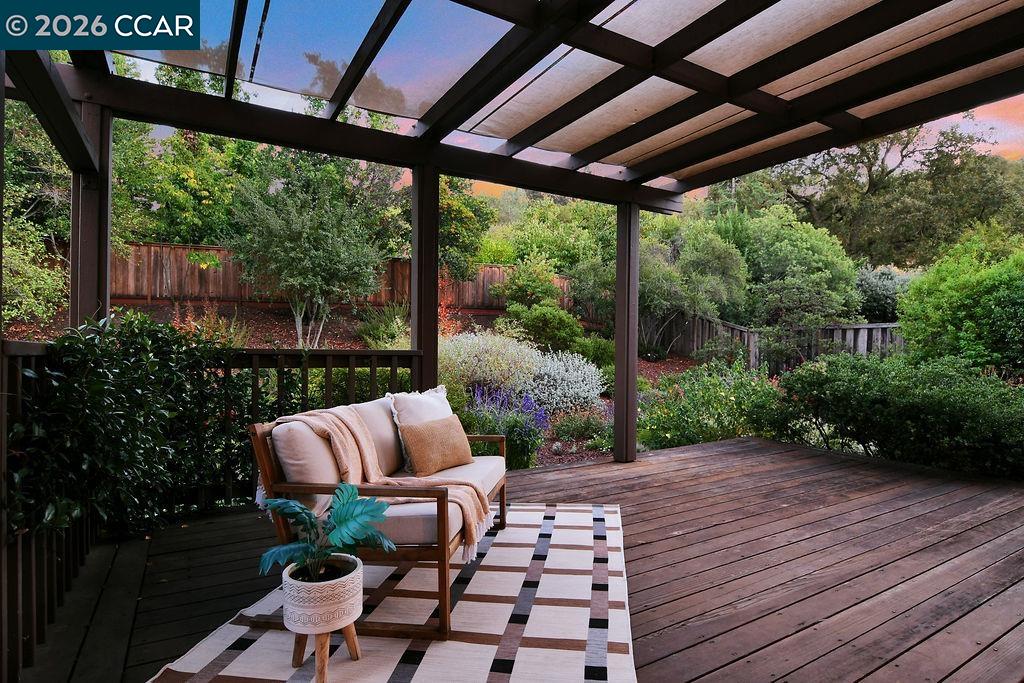 Detail Gallery Image 39 of 53 For 916 Calle Verde, Martinez,  CA 94553-5910 - 4 Beds | 3 Baths
