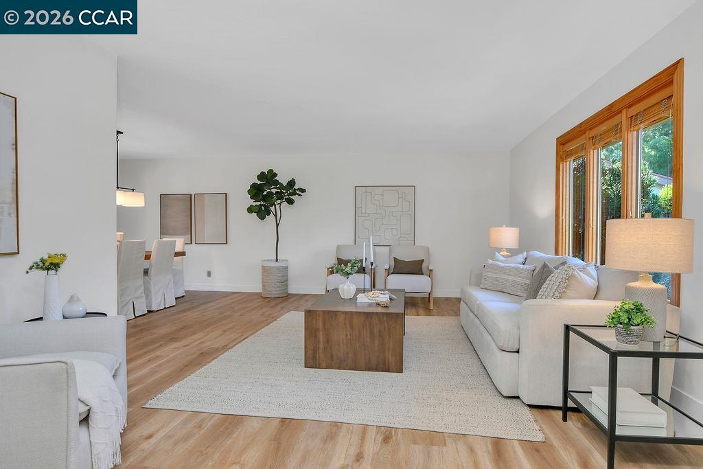 Detail Gallery Image 5 of 53 For 916 Calle Verde, Martinez,  CA 94553-5910 - 4 Beds | 3 Baths