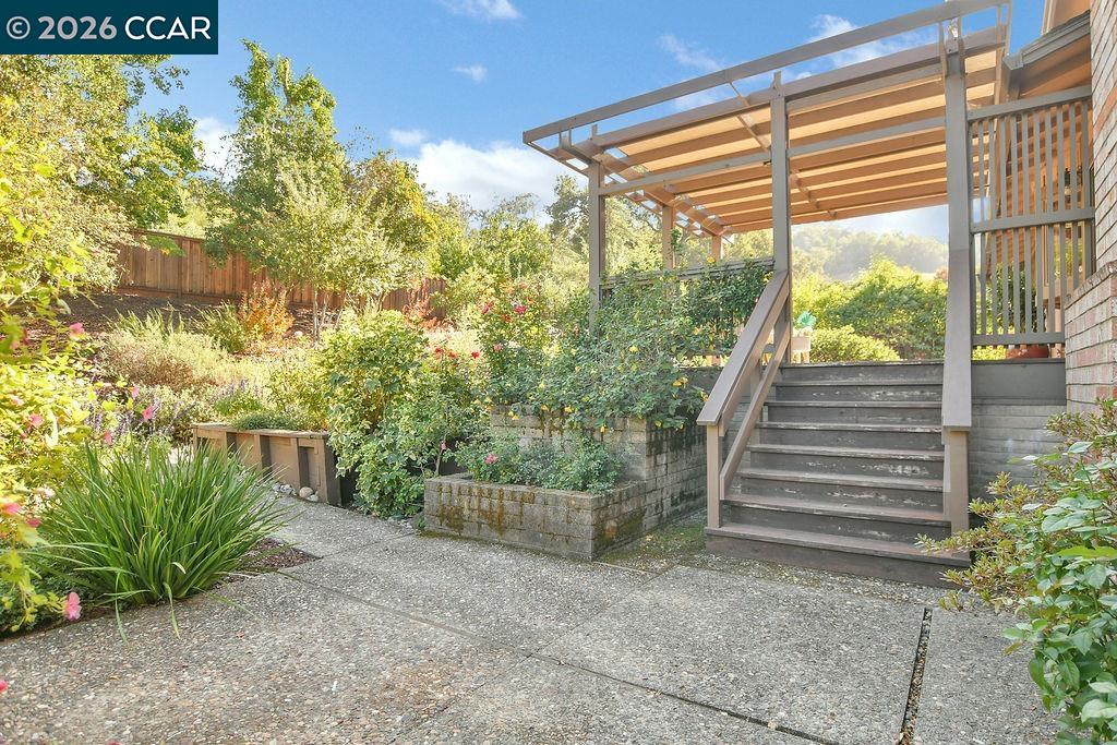 Detail Gallery Image 42 of 53 For 916 Calle Verde, Martinez,  CA 94553-5910 - 4 Beds | 3 Baths