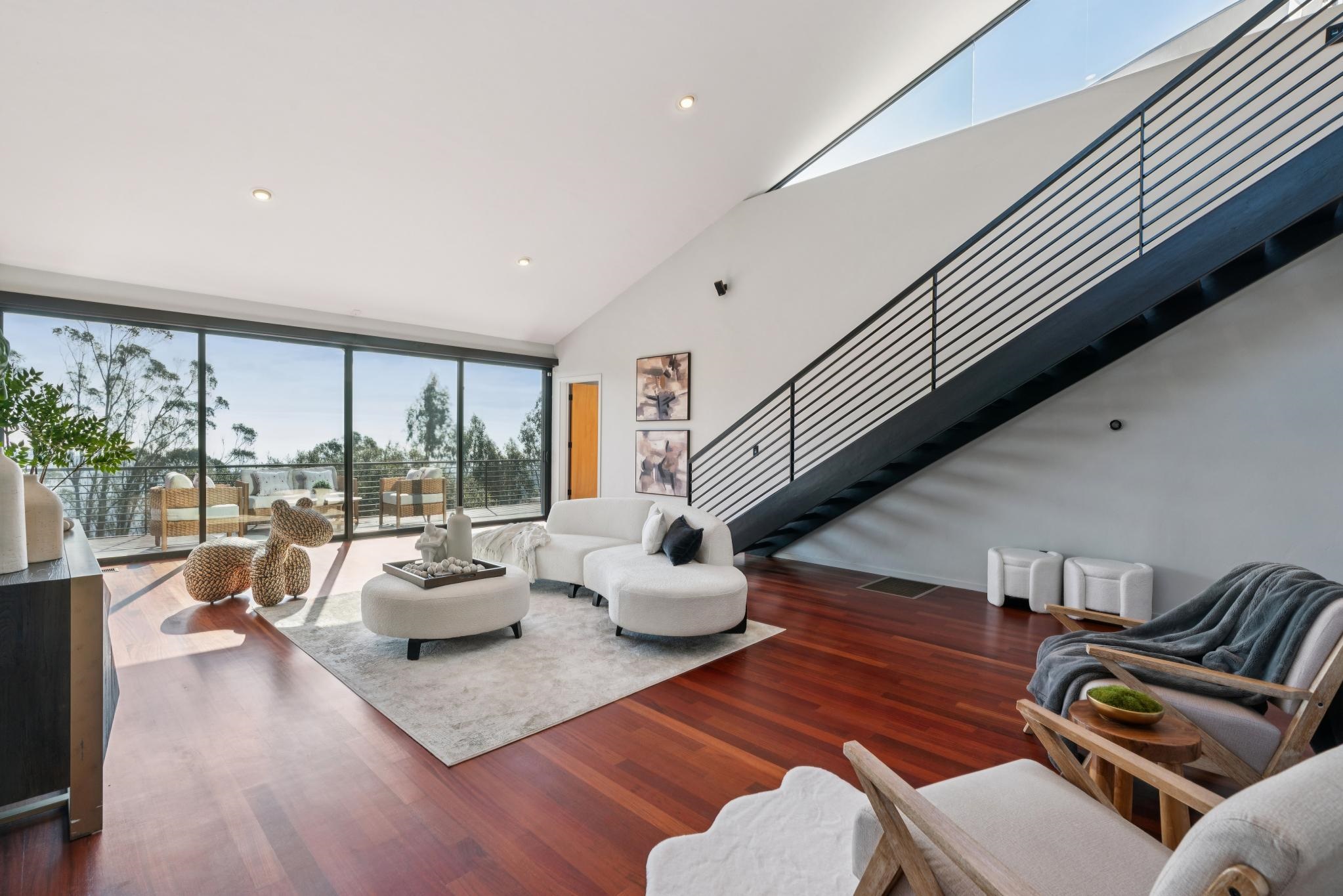 Detail Gallery Image 24 of 60 For 6353 Skyline Blvd, Oakland,  CA 94611 - 4 Beds | 3 Baths