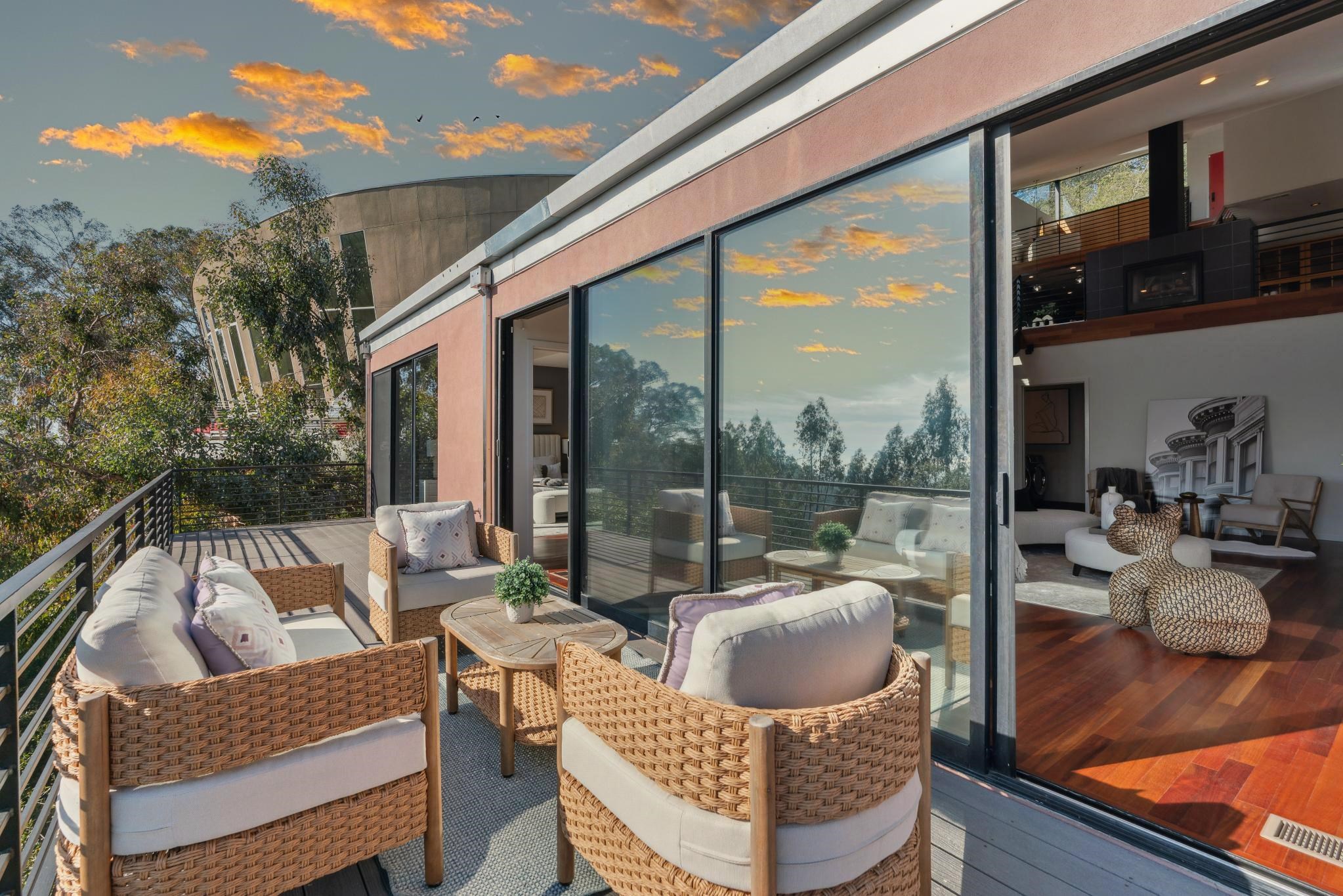 Detail Gallery Image 30 of 60 For 6353 Skyline Blvd, Oakland,  CA 94611 - 4 Beds | 3 Baths