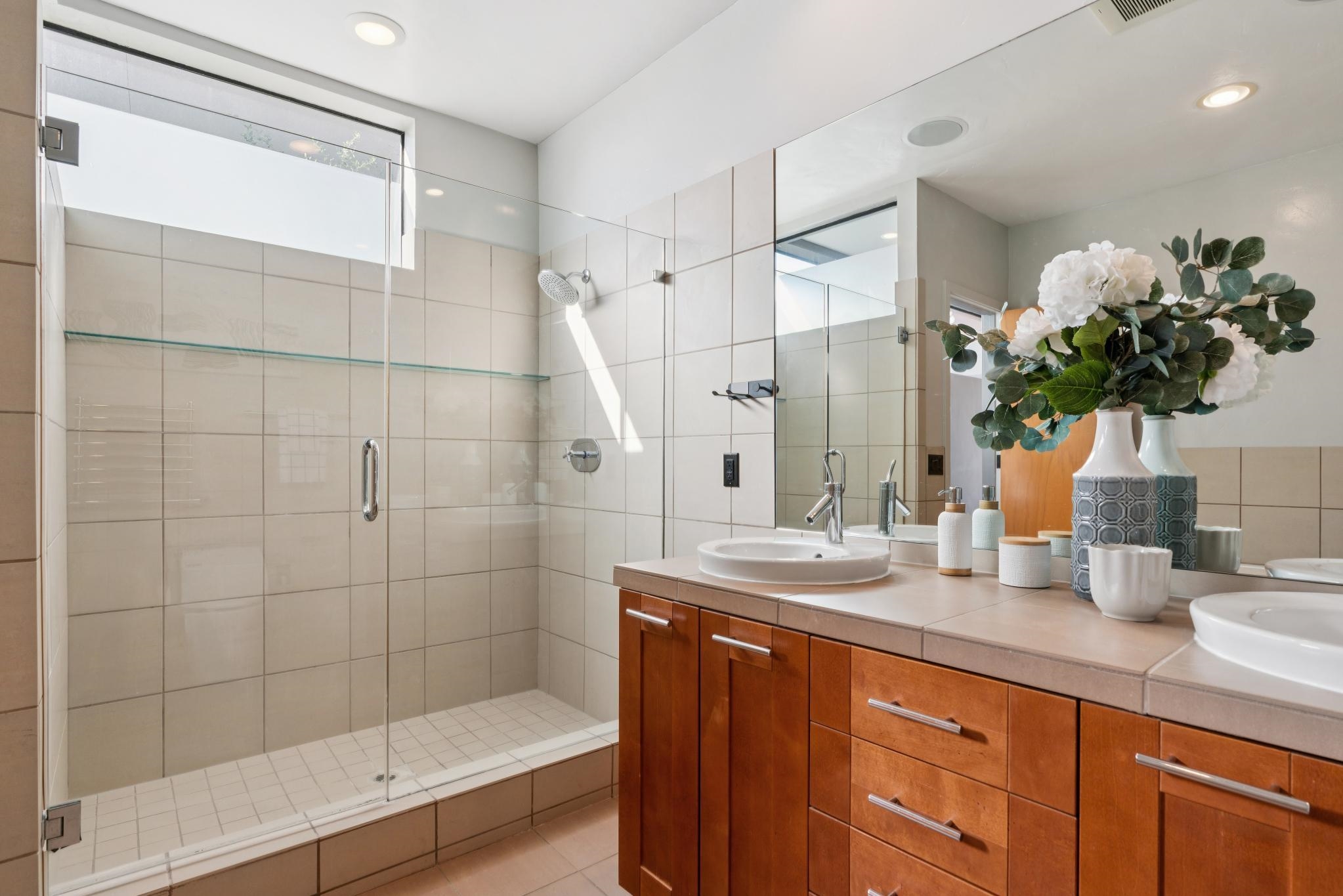 Detail Gallery Image 43 of 60 For 6353 Skyline Blvd, Oakland,  CA 94611 - 4 Beds | 3 Baths