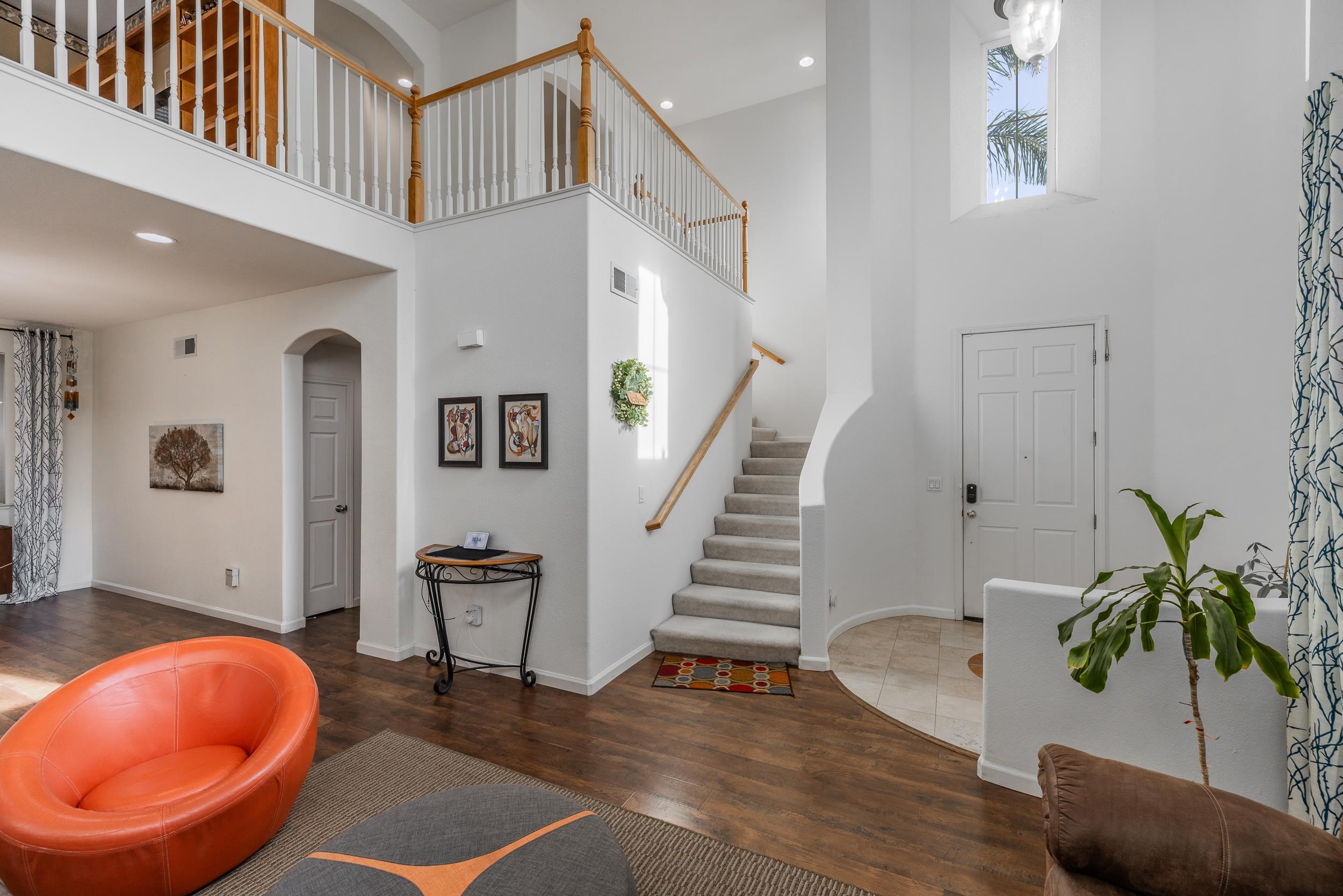 Detail Gallery Image 5 of 40 For 573 Veneto Court, Tracy,  CA 95377-6644 - 4 Beds | 3 Baths