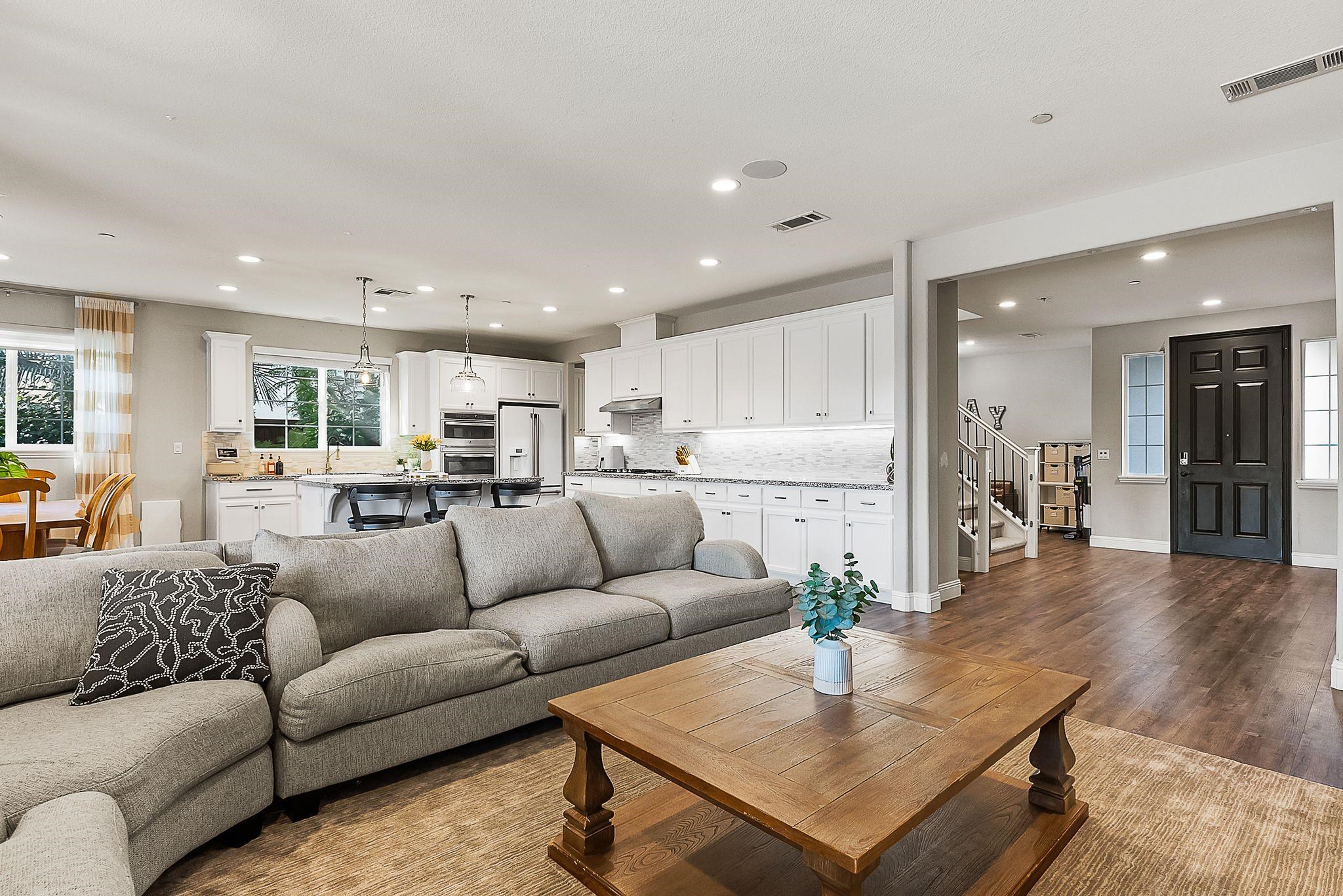 Detail Gallery Image 7 of 60 For 120 Catchings Ct, Brentwood,  CA 94513 - 5 Beds | 4/1 Baths