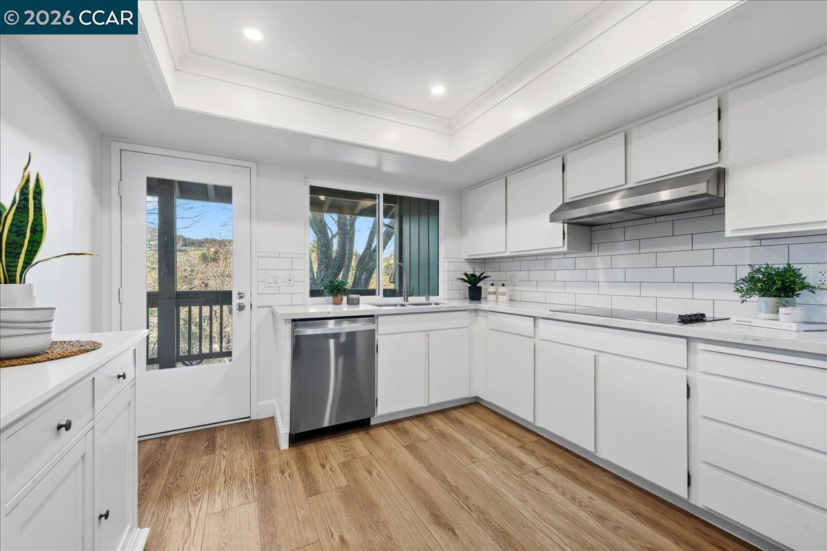 Photo #10: 41120638 Listing: Photo #10