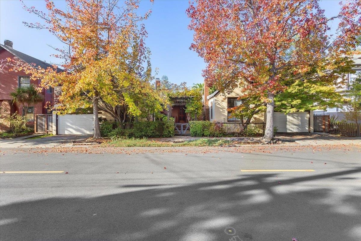 Detail Gallery Image 2 of 37 For 2702 Dana St, Berkeley,  CA 94705 - – Beds | – Baths