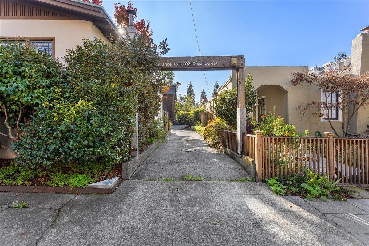 Detail Gallery Image 32 of 37 For 2702 Dana St, Berkeley,  CA 94705 - – Beds | – Baths