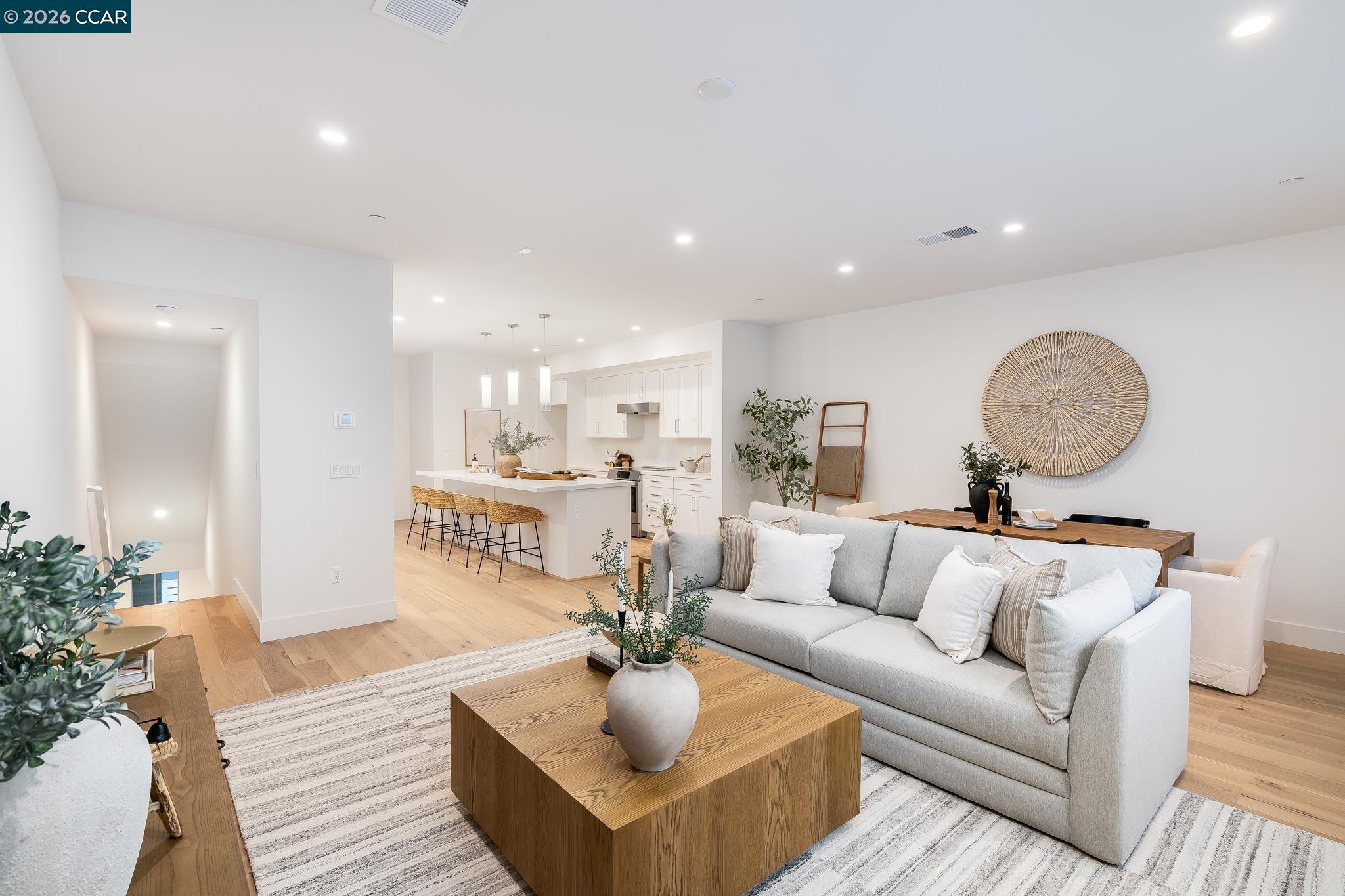 Photo #9: 41120645 Listing: Photo #9