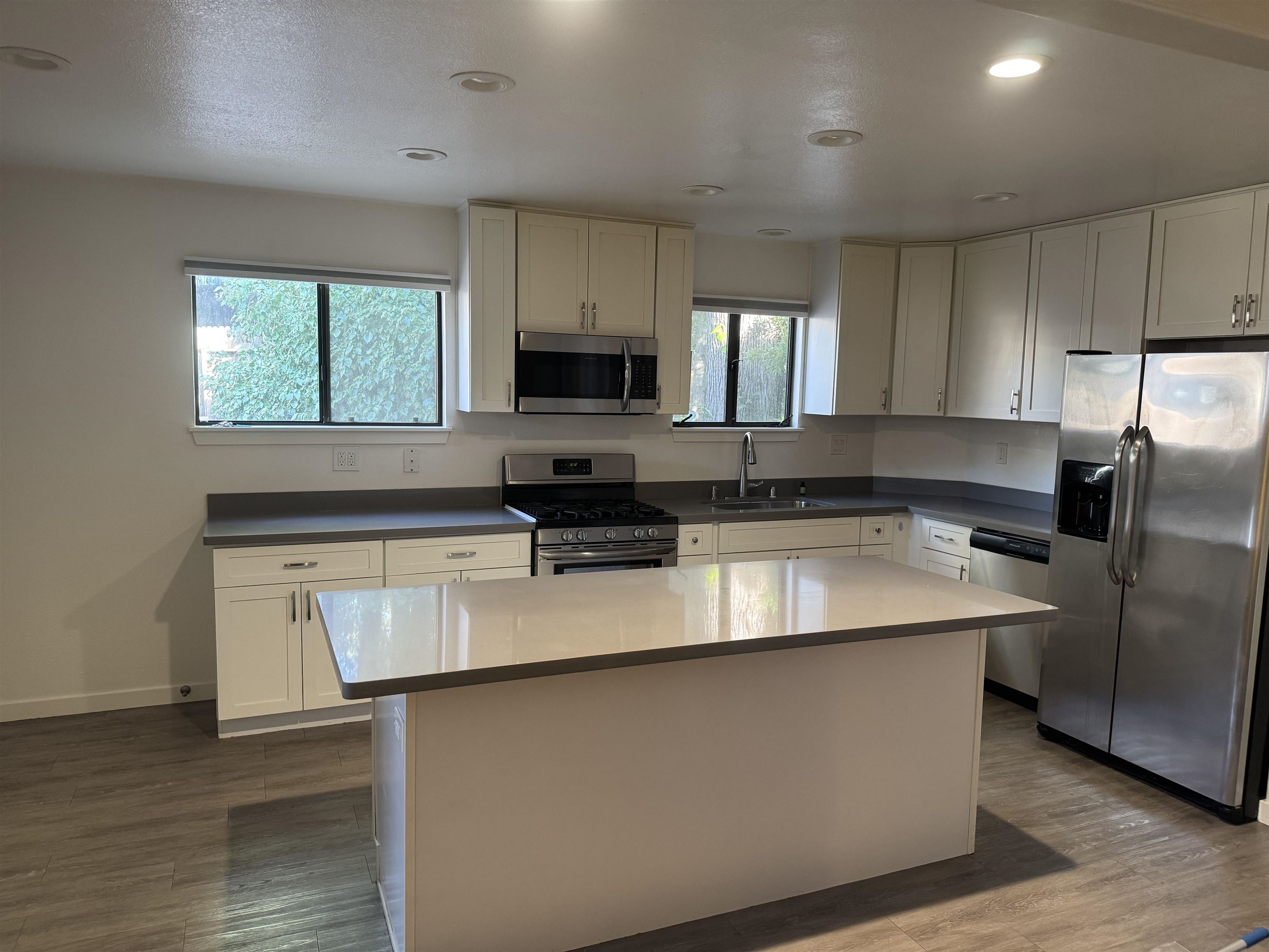 Detail Gallery Image 4 of 15 For 1836 5th Ave, San Rafael,  CA 94901 - – Beds | – Baths