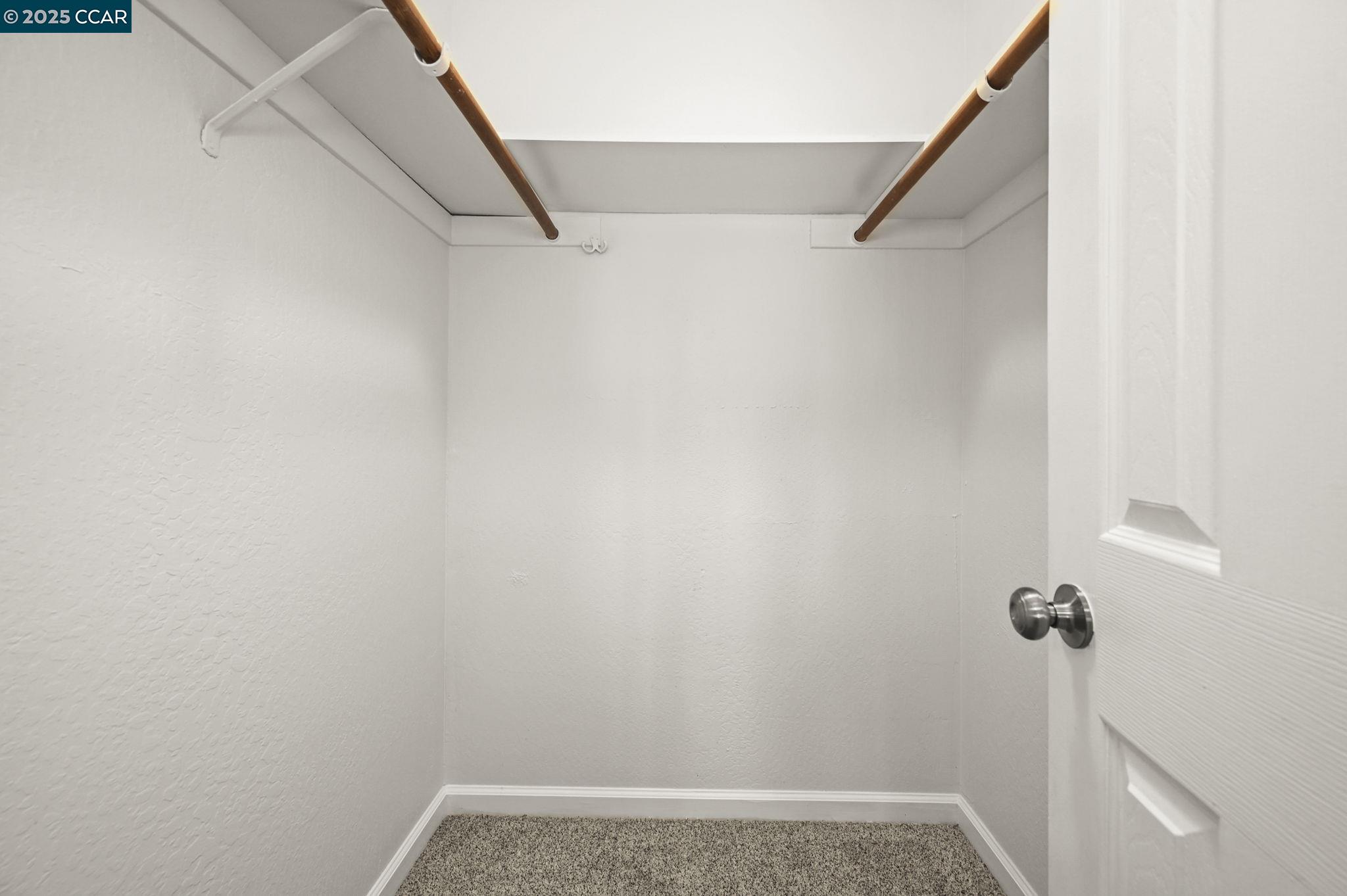 Photo #16: 41120656 Listing: Photo #16