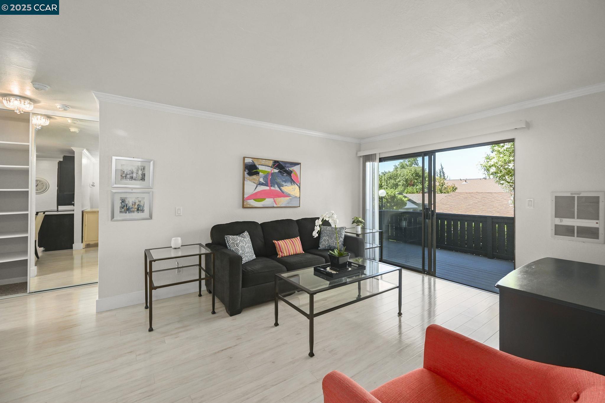 Photo #3: 41120656 Listing: Photo #3