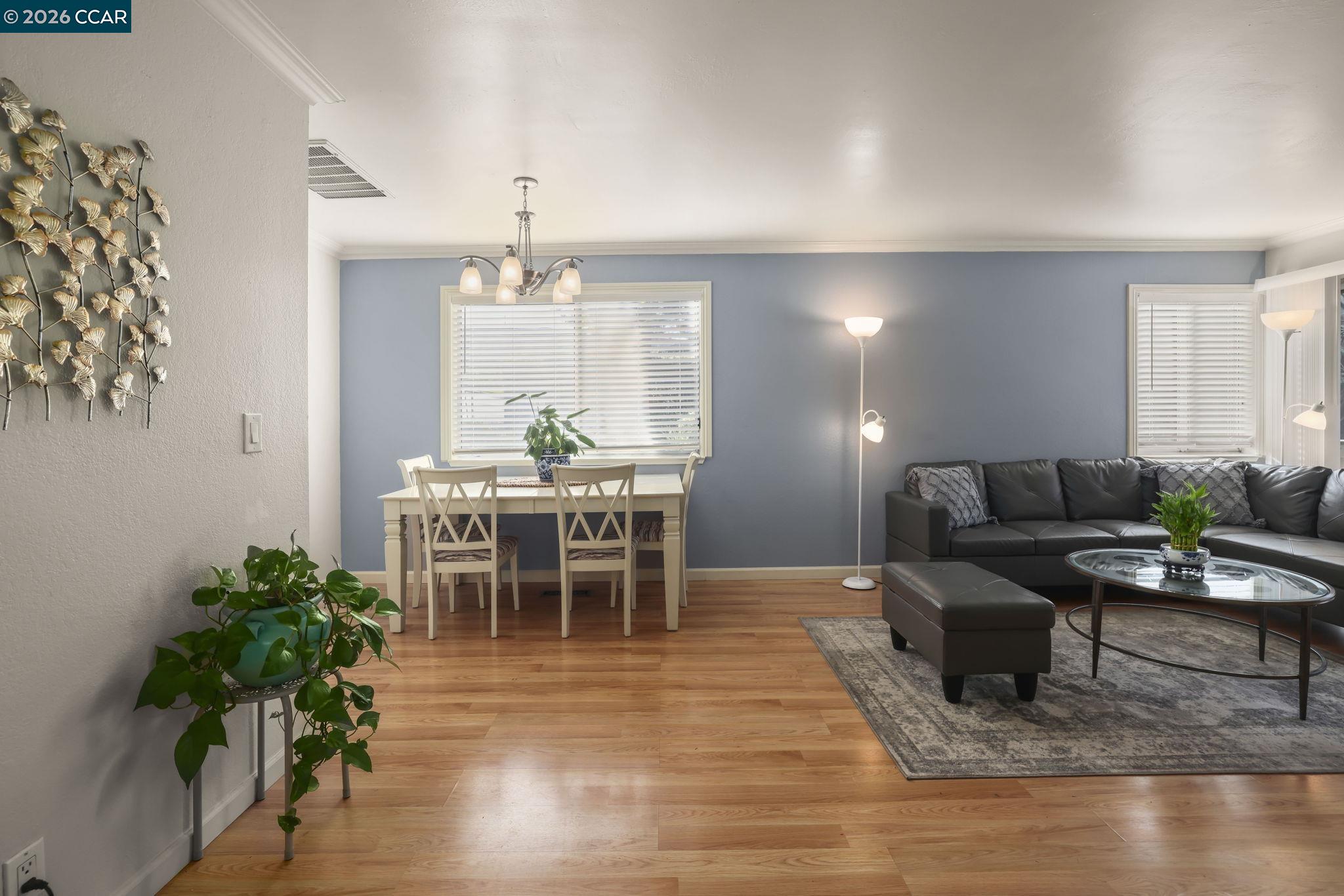 Detail Gallery Image 4 of 20 For 641 Chadwick Lane, Bay Point,  CA 94565 - 2 Beds | 2 Baths