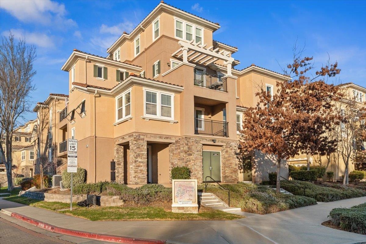 Photo #1: 41120662 Listing: Photo #1