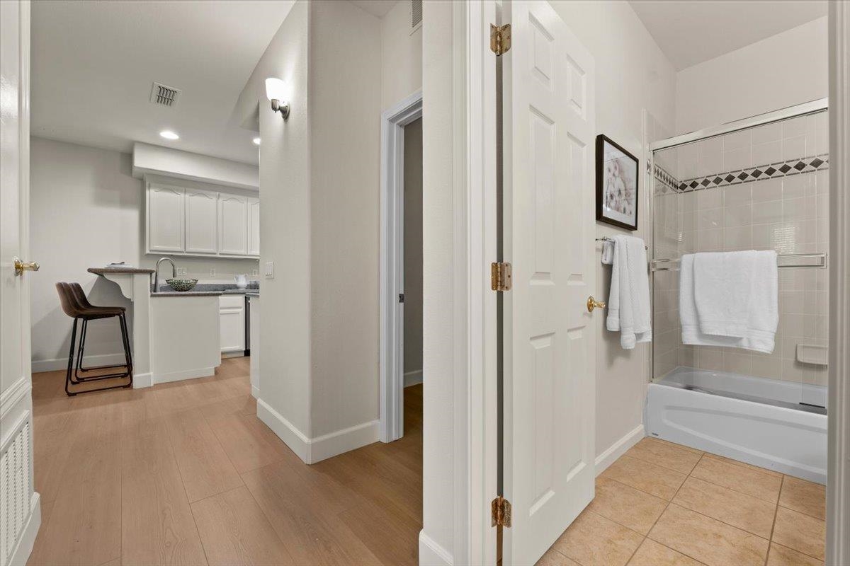 Photo #41: 41120662 Listing: Photo #41