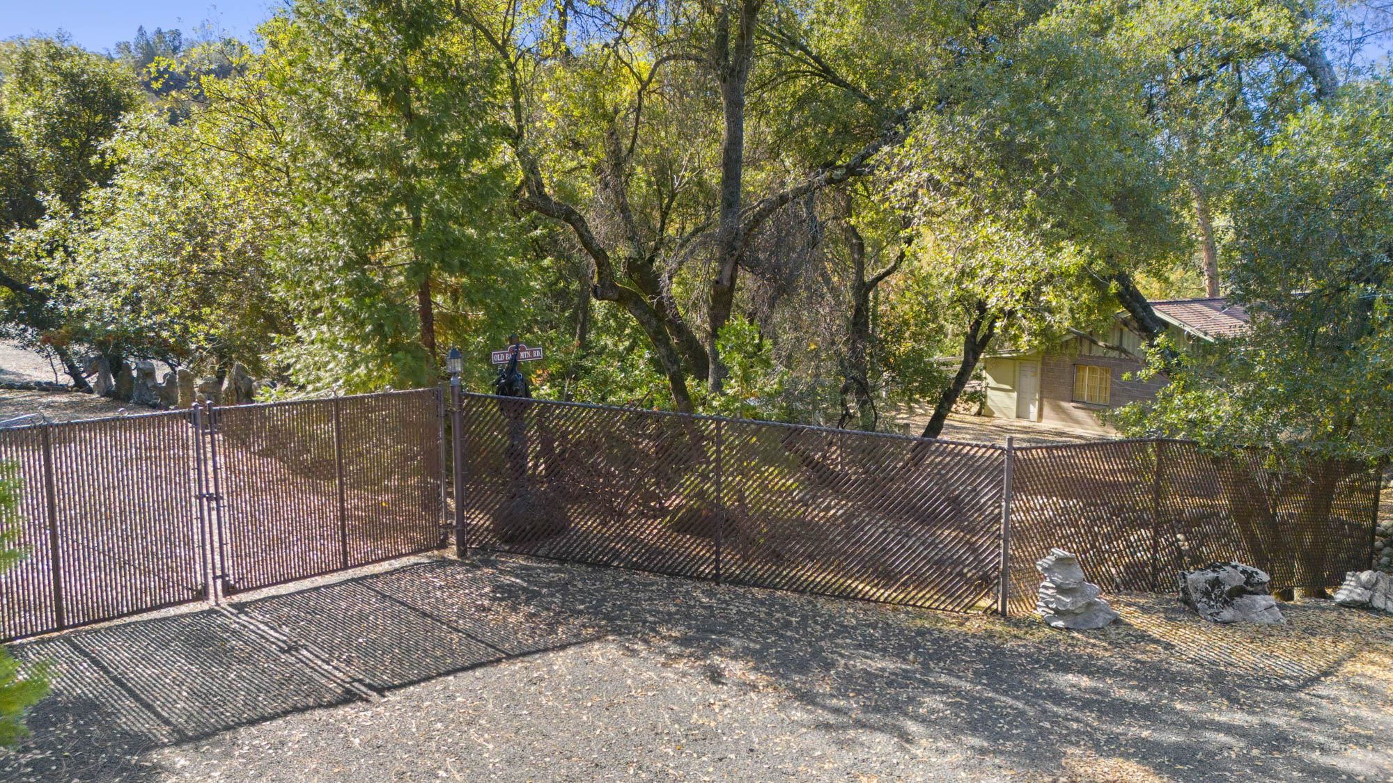 Detail Gallery Image 35 of 42 For 701 Old Bald Mountain Rd., Sonora,  CA 95370 - – Beds | – Baths