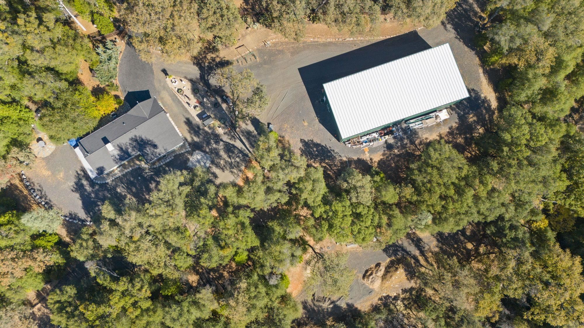 Detail Gallery Image 6 of 42 For 701 Old Bald Mountain Rd., Sonora,  CA 95370 - – Beds | – Baths