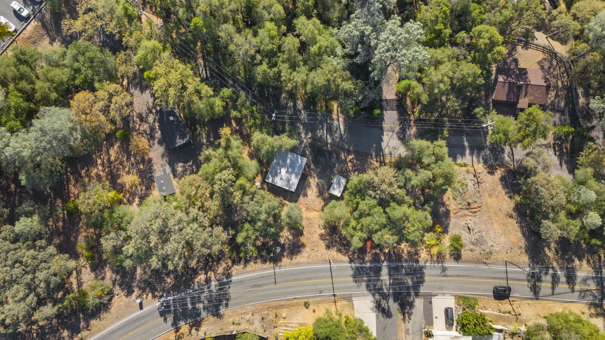 Detail Gallery Image 9 of 42 For 701 Old Bald Mountain Rd., Sonora,  CA 95370 - – Beds | – Baths