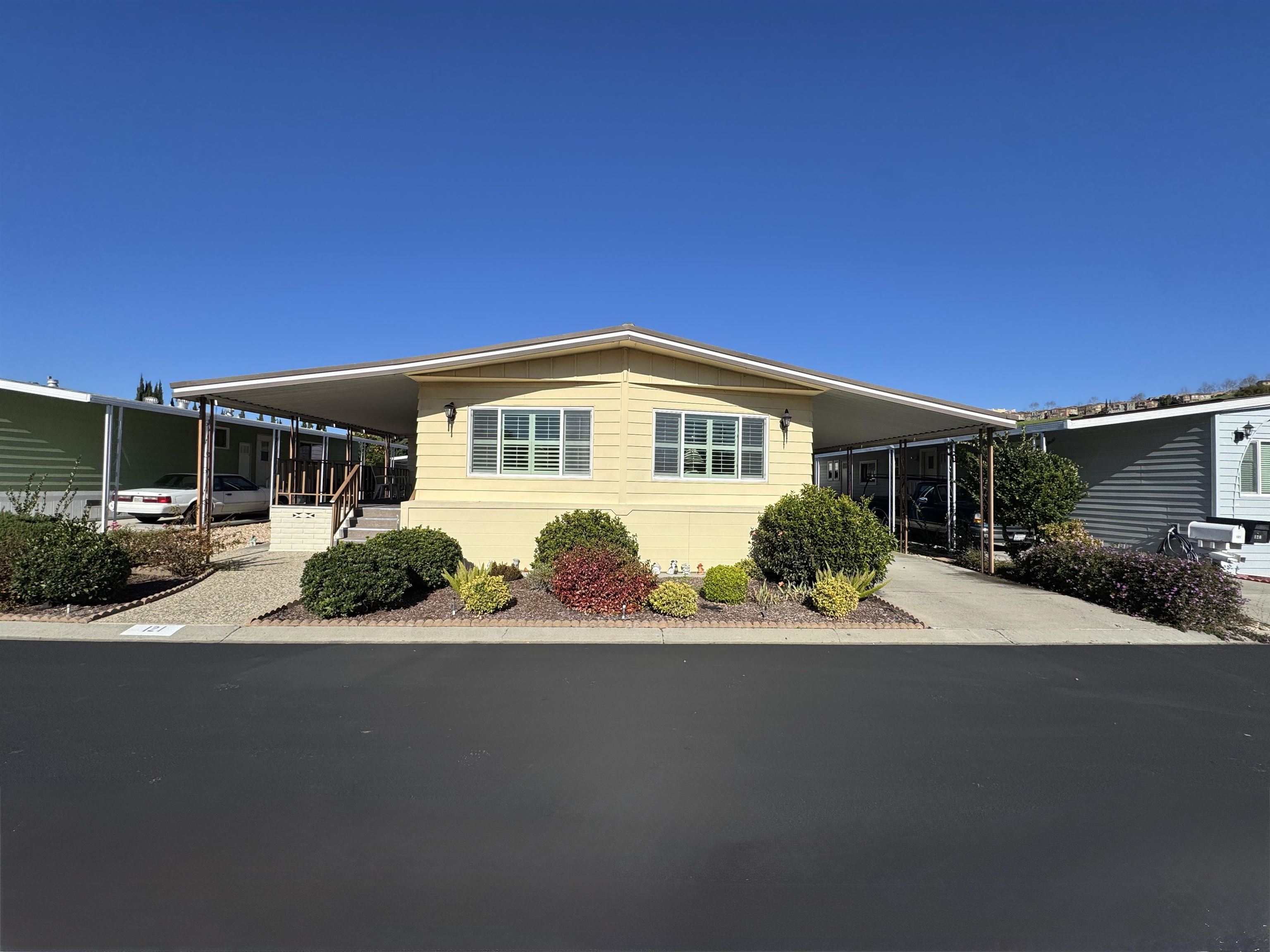 Front Image Thumbnail for BE41120665