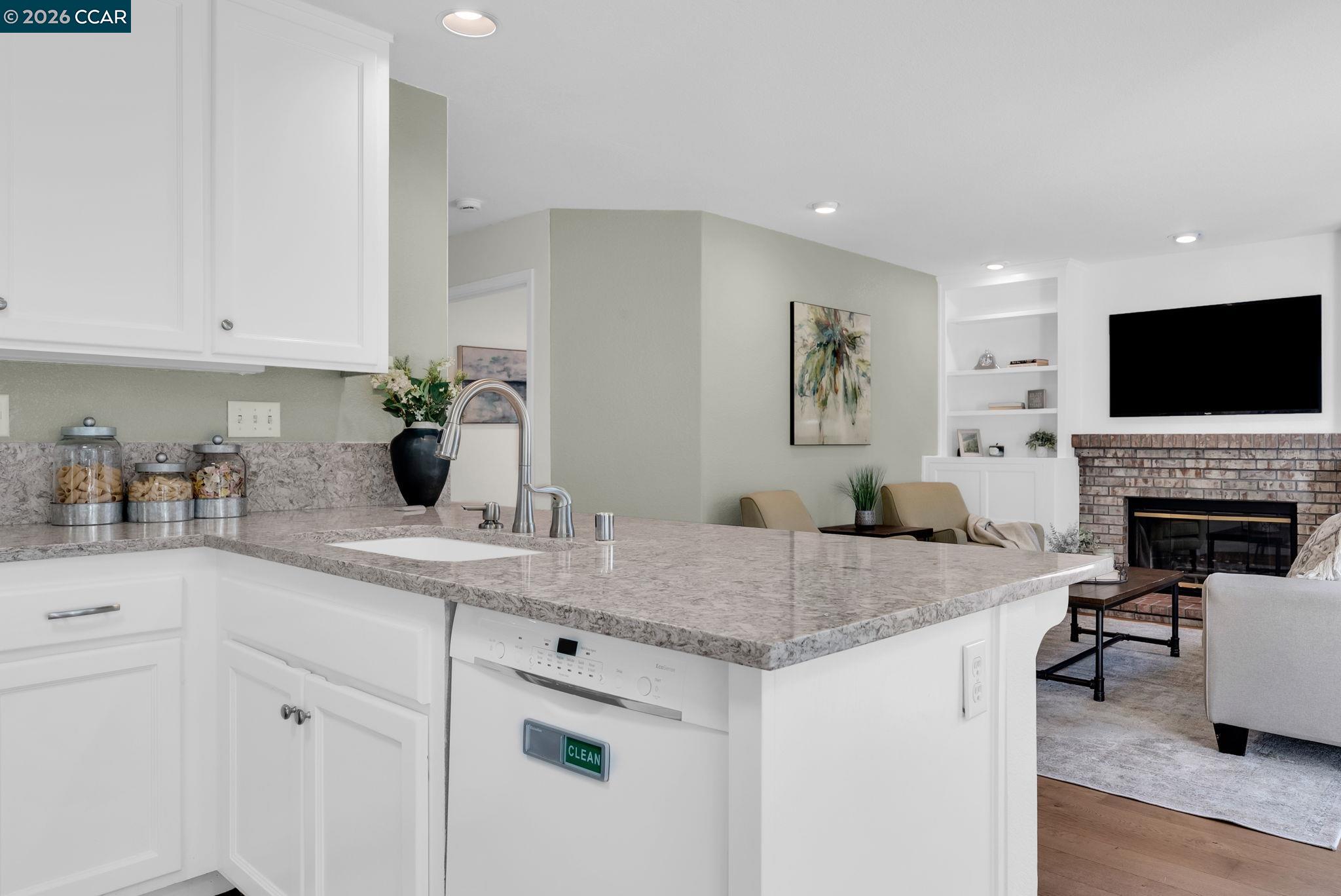 Detail Gallery Image 17 of 60 For 1169 Cox St, Sonoma,  CA 95476 - 4 Beds | 3 Baths