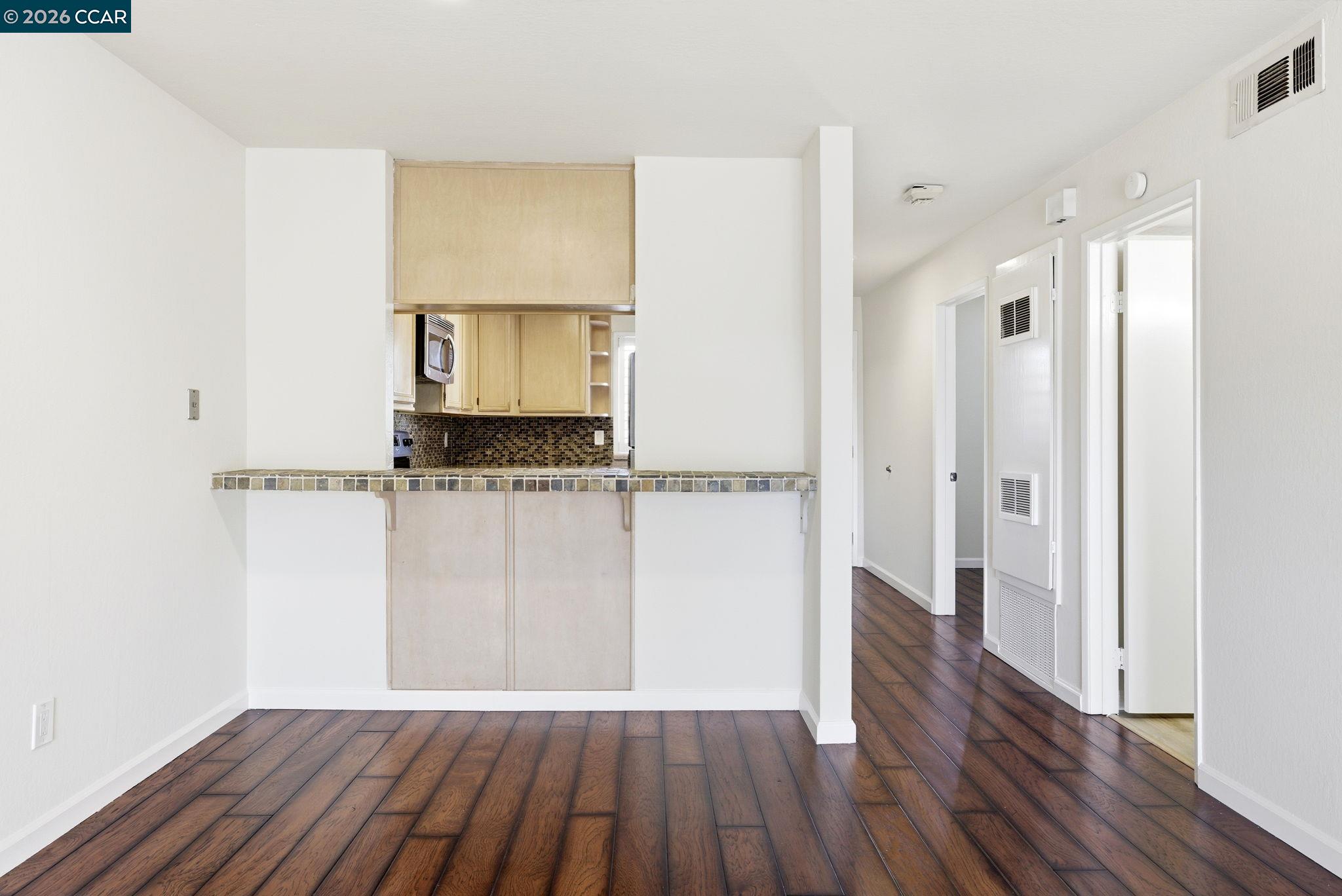 Photo #14: 41120671 Listing: Photo #14