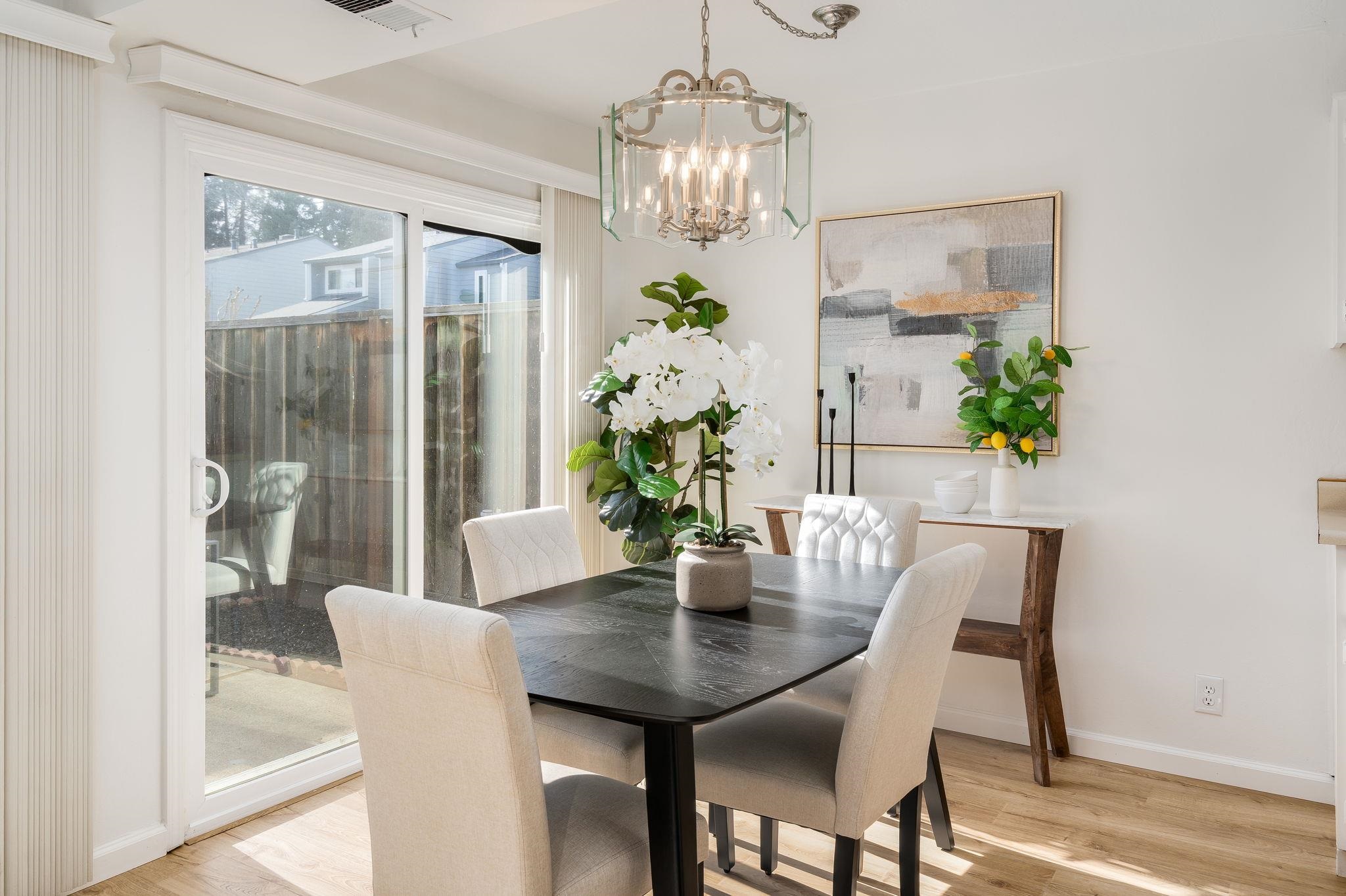 Detail Gallery Image 8 of 38 For 218 Ashley Cir, Danville,  CA 94526 - 2 Beds | 2 Baths