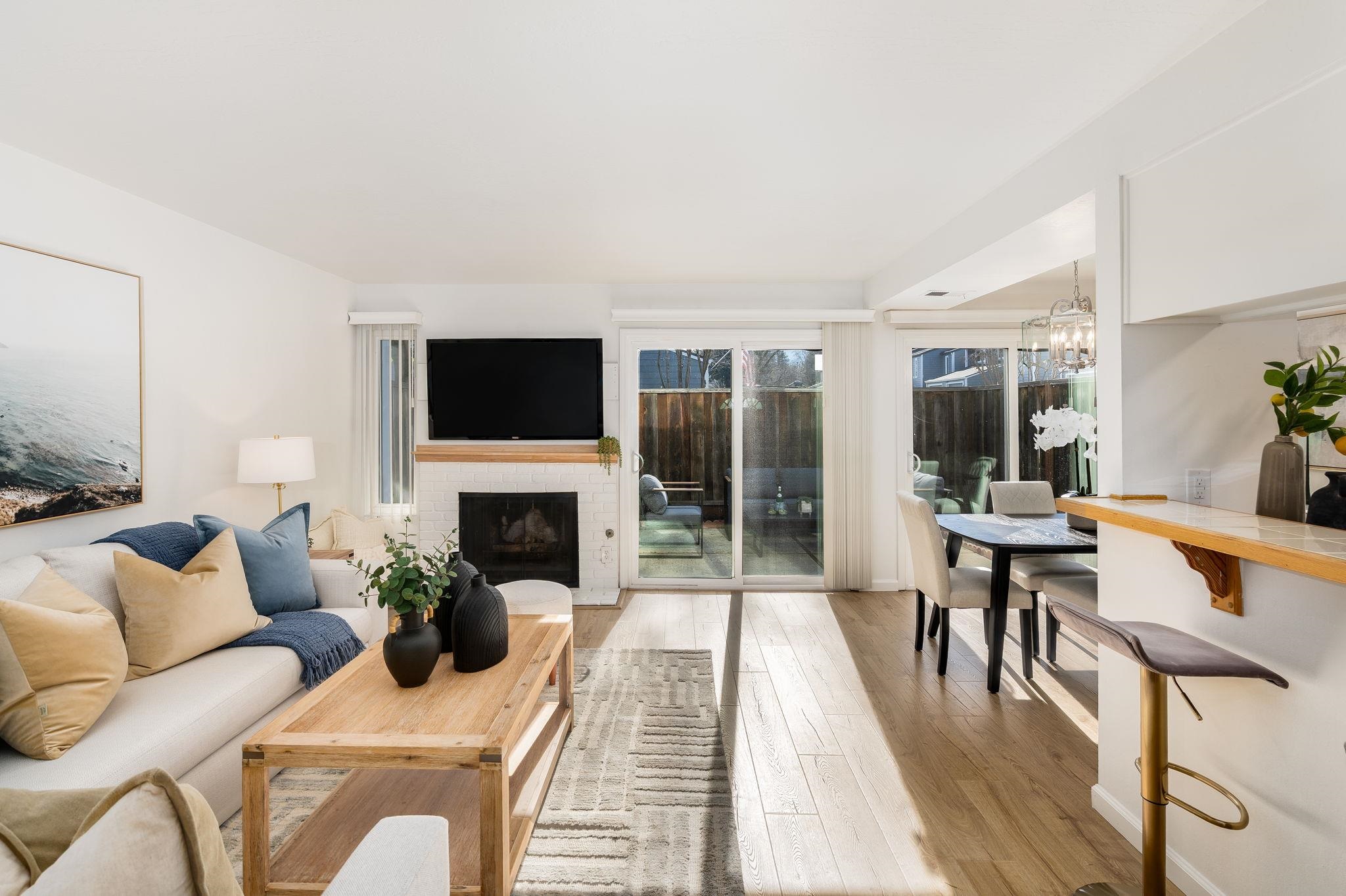 Detail Gallery Image 9 of 38 For 218 Ashley Cir, Danville,  CA 94526 - 2 Beds | 2 Baths