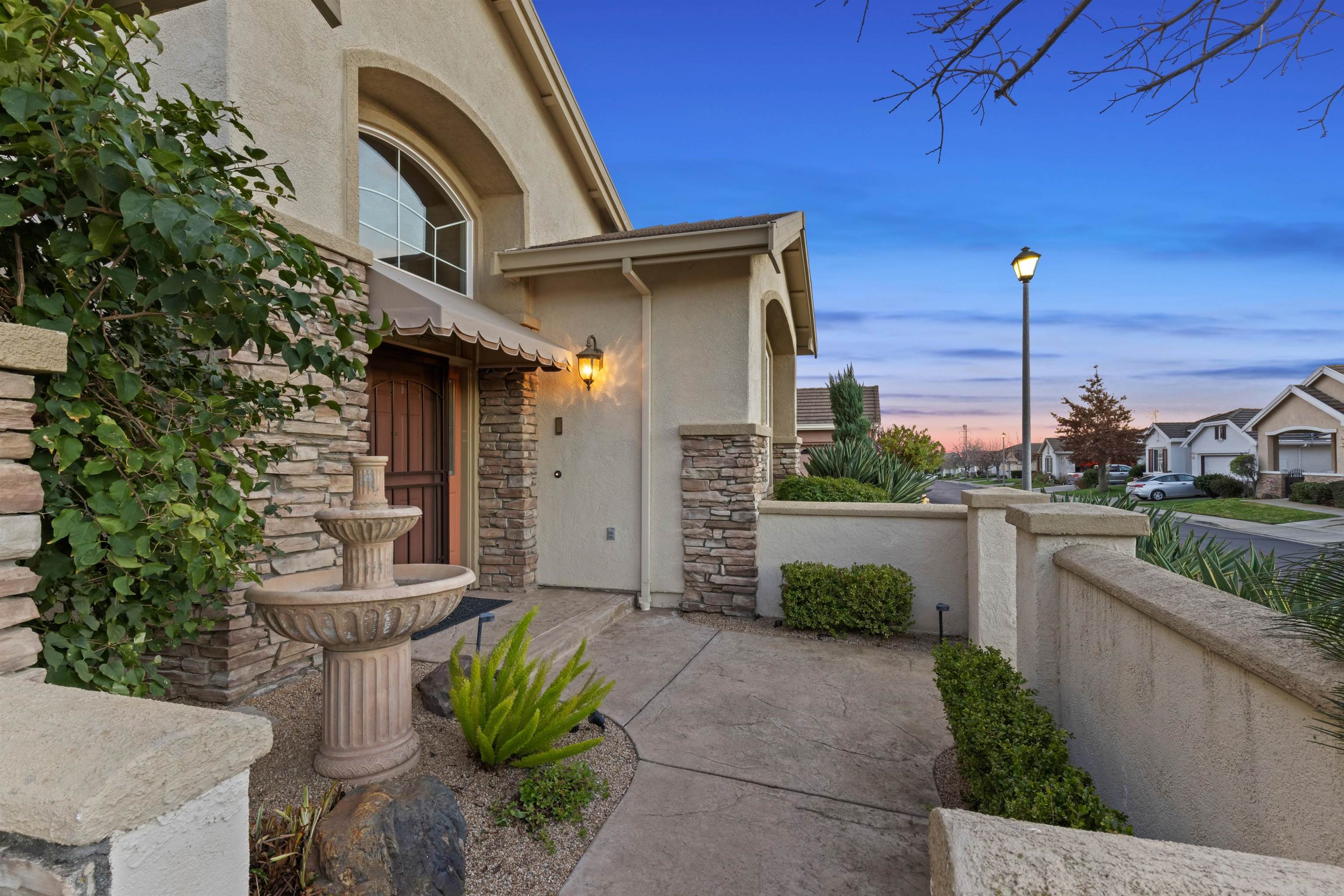 Detail Gallery Image 3 of 59 For 1062 Bountiful Way, Brentwood,  CA 94513 - 2 Beds | 2/1 Baths