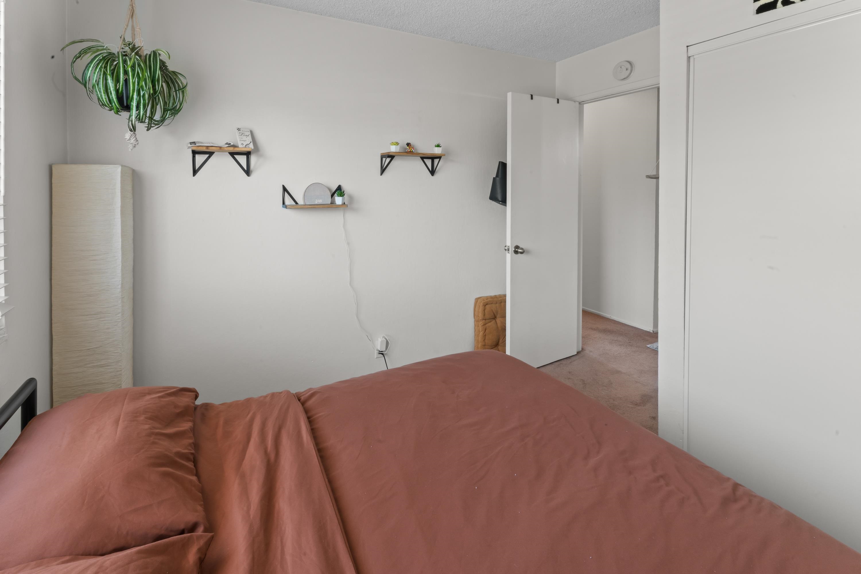 Detail Gallery Image 18 of 25 For 2504 Bishop Ln, Antioch,  CA 94509 - 3 Beds | 1/1 Baths