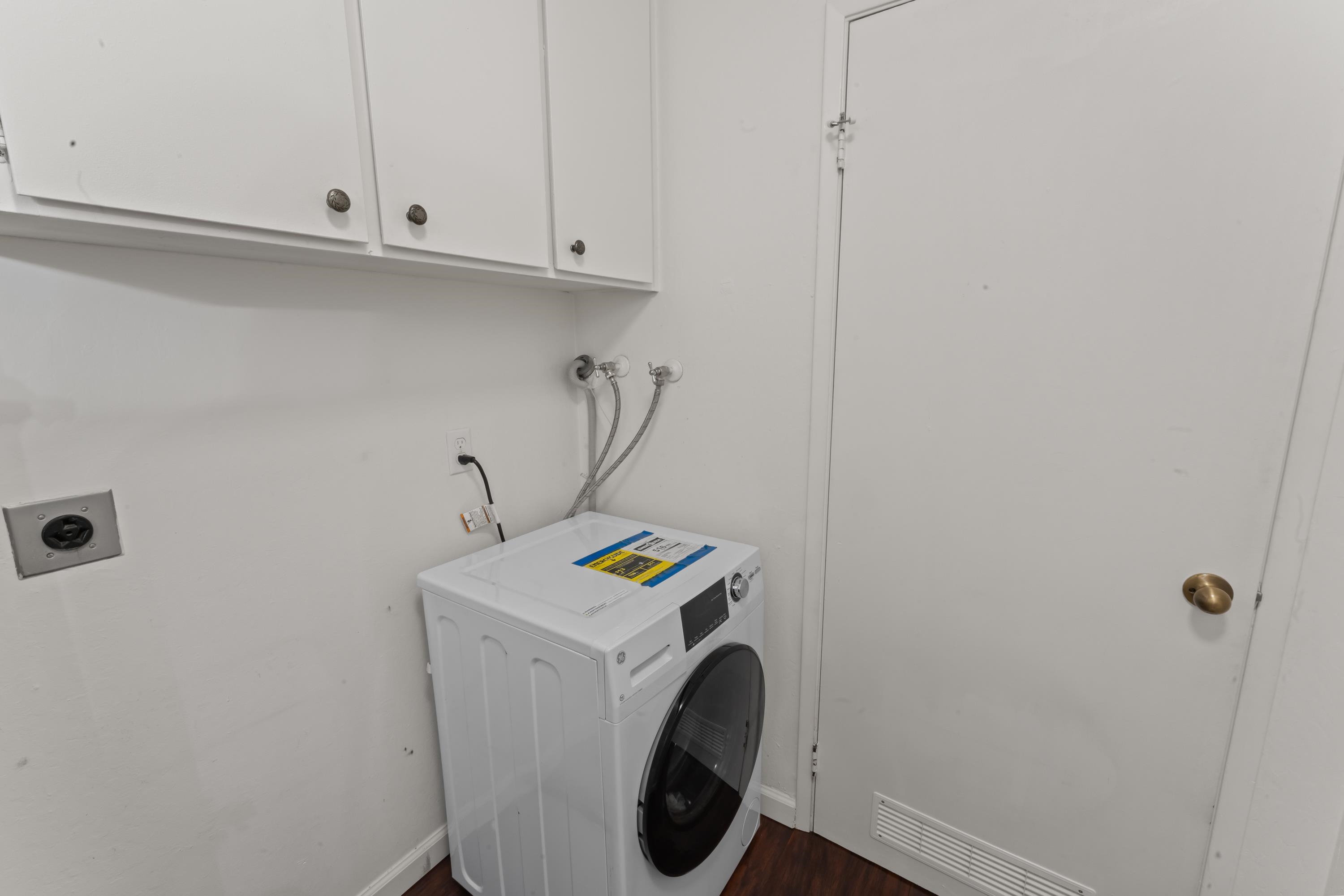 Detail Gallery Image 8 of 25 For 2504 Bishop Ln, Antioch,  CA 94509 - 3 Beds | 1/1 Baths