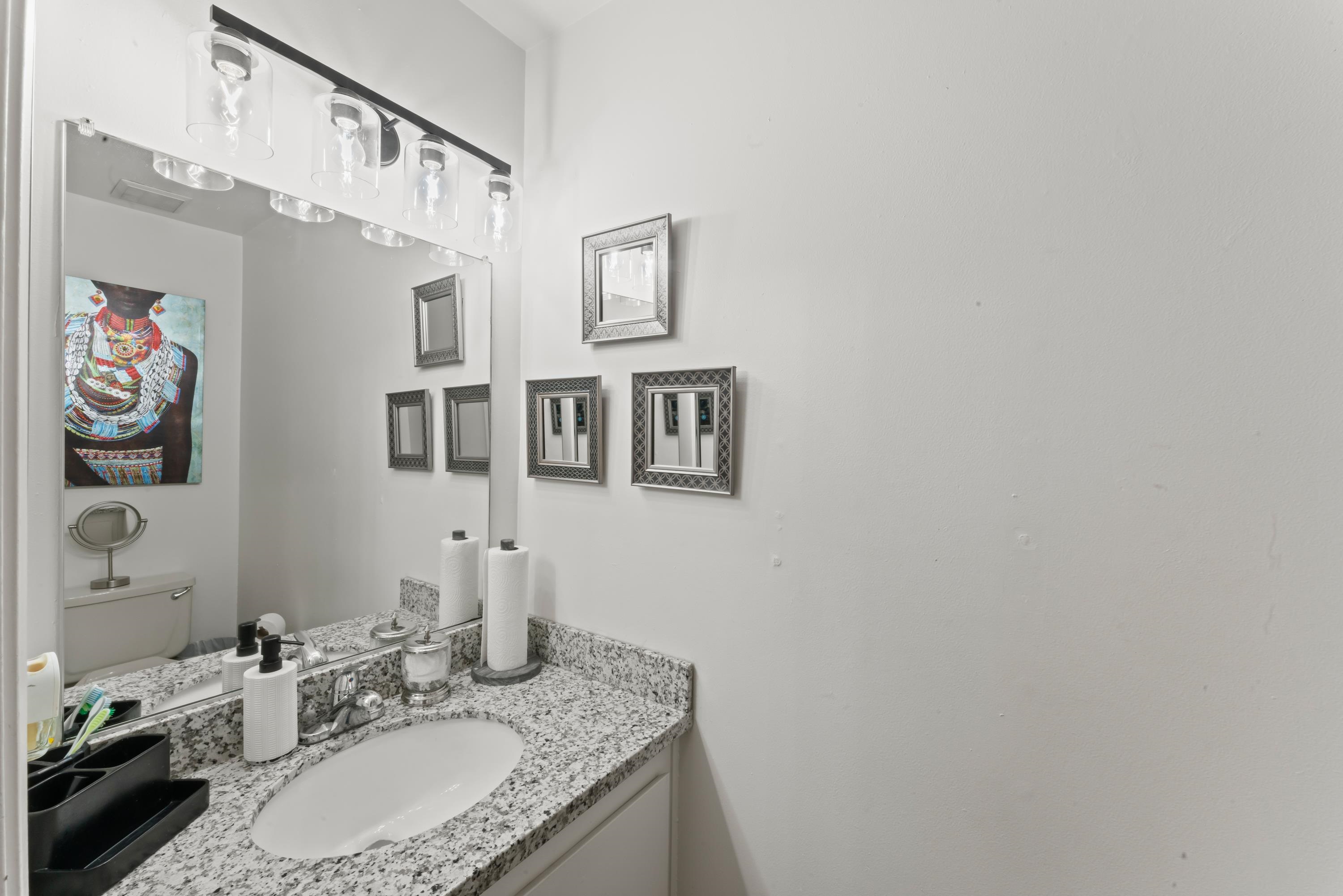 Detail Gallery Image 9 of 25 For 2504 Bishop Ln, Antioch,  CA 94509 - 3 Beds | 1/1 Baths