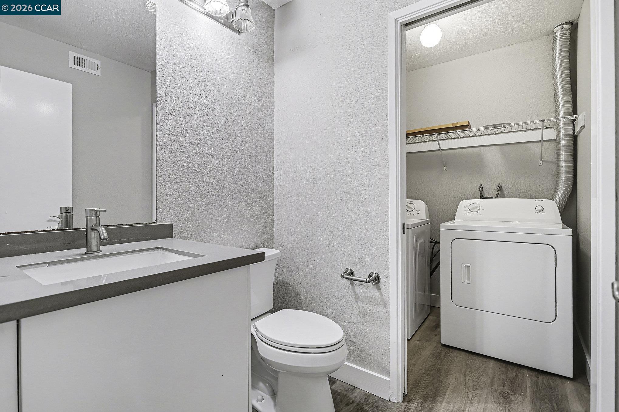 Photo #12: 41120683 Listing: Photo #12