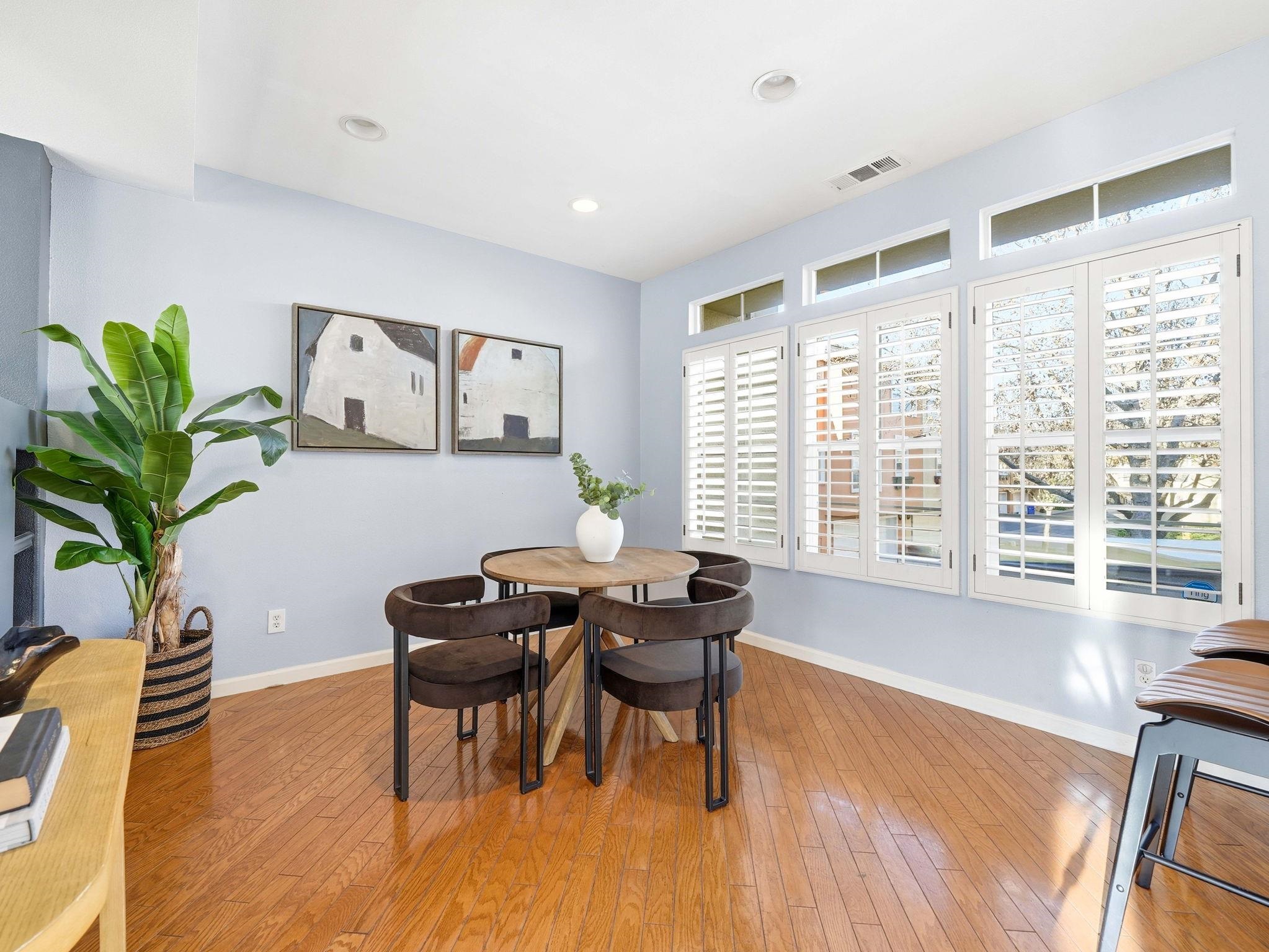 Detail Gallery Image 8 of 28 For 3622 Fitzsimmons Cmn, Fremont,  CA 94538 - 3 Beds | 2/1 Baths