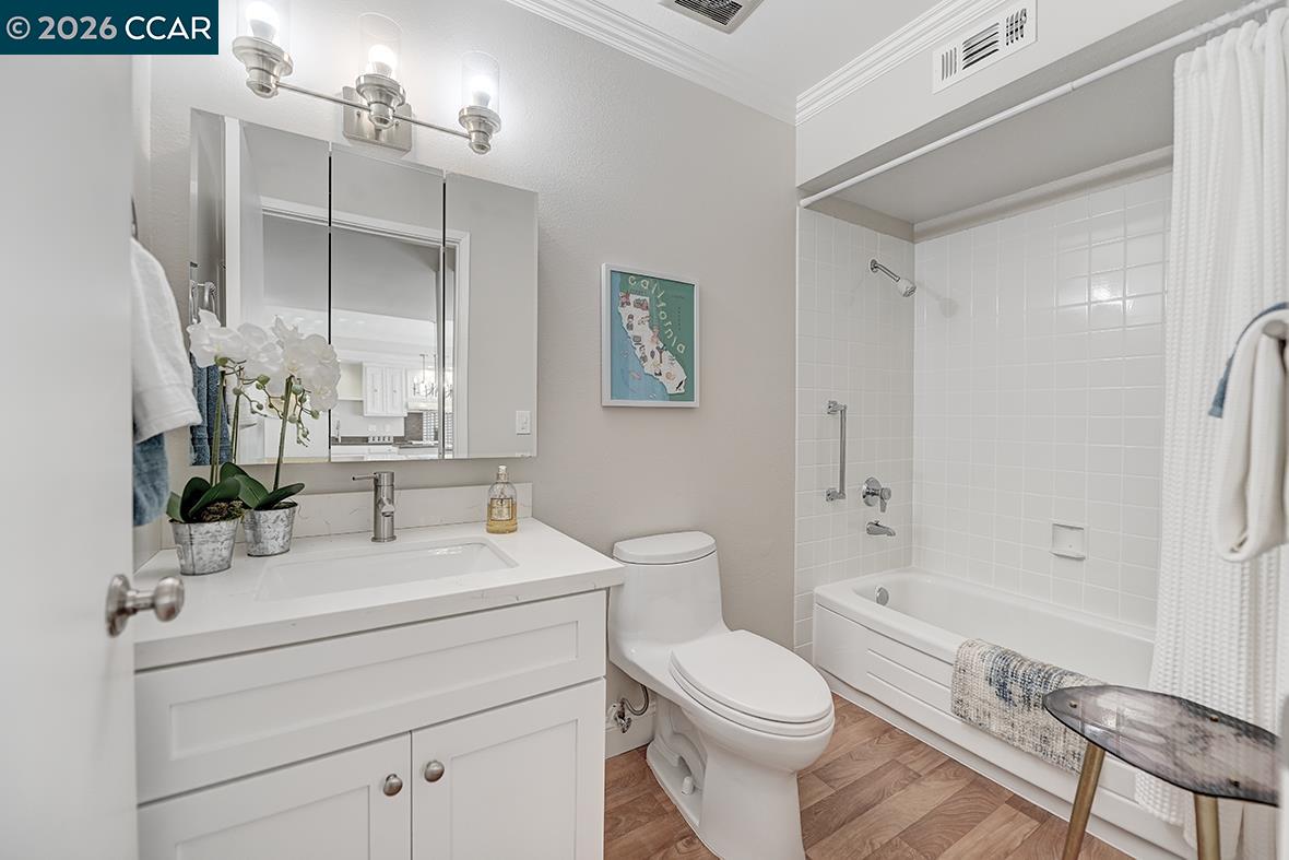 Photo #12: 41120686 Listing: Photo #12