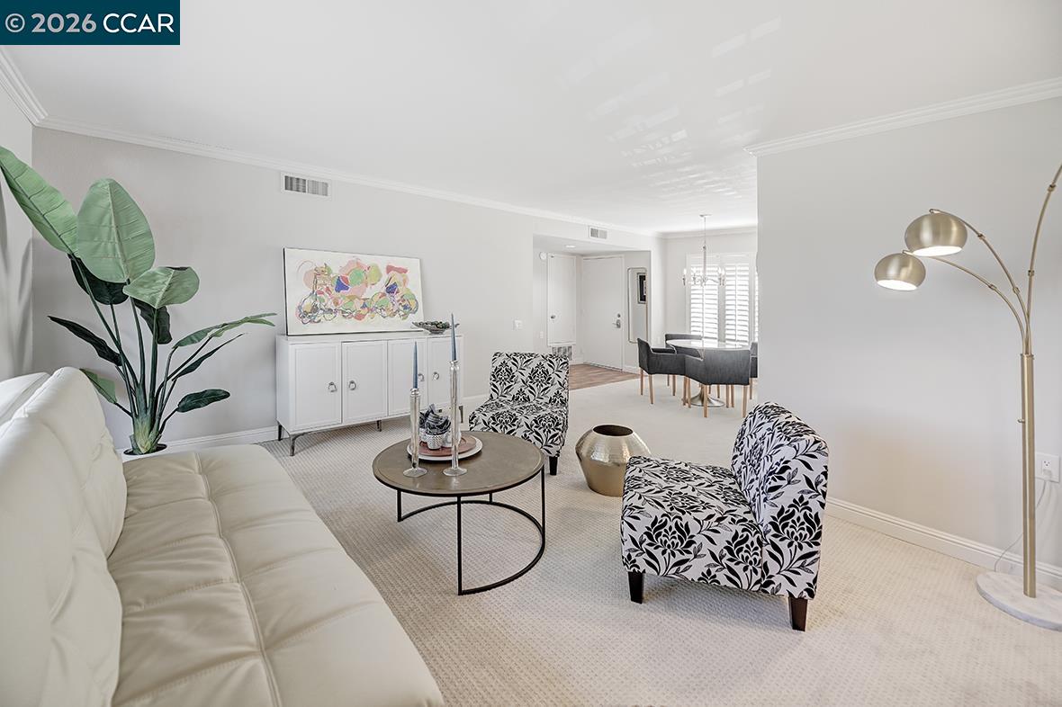 Photo #8: 41120686 Listing: Photo #8