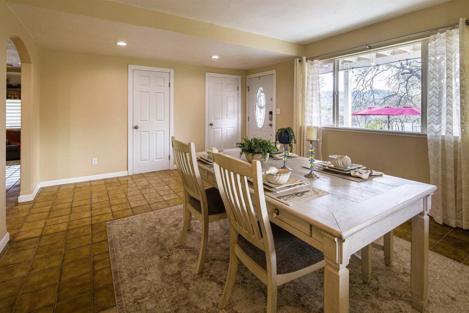 Detail Gallery Image 17 of 60 For 5887 Enramada Dr, La Grange,  CA 95329 - 3 Beds | 2/1 Baths