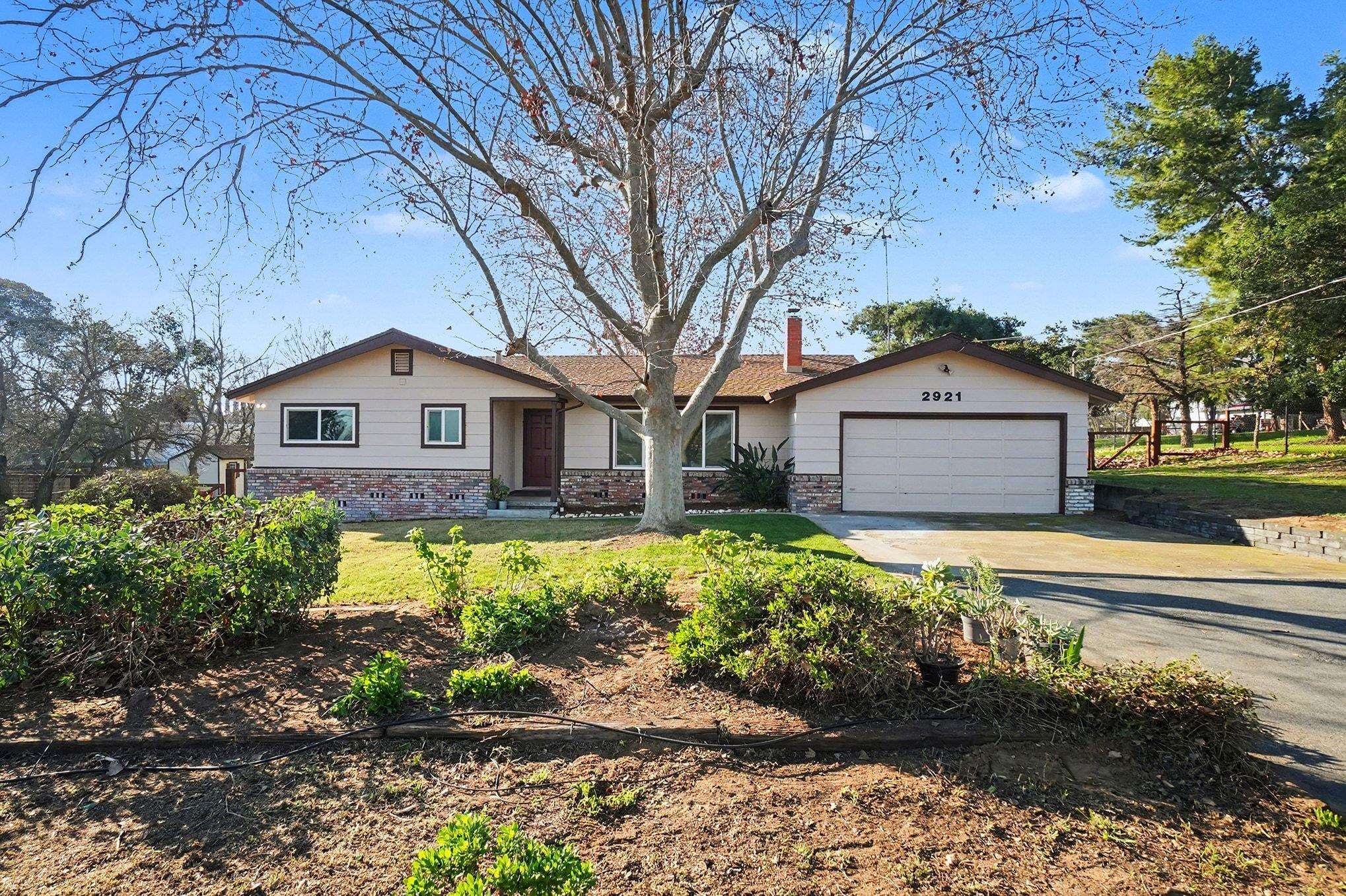 Detail Gallery Image 3 of 36 For 2921 Anderson Ln, Brentwood,  CA 94513 - 3 Beds | 2/1 Baths